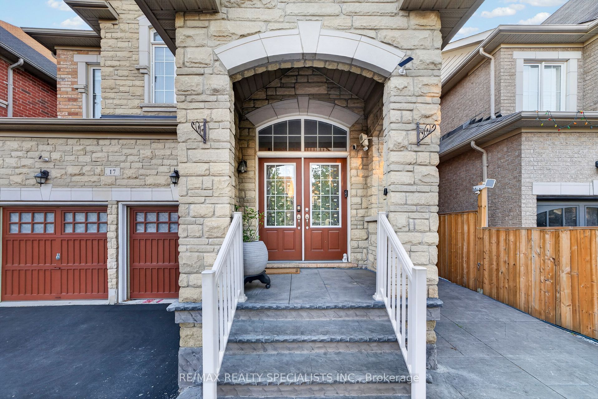 17 Tysonville Circle, Brampton, ON L7A 4A6 photo 5