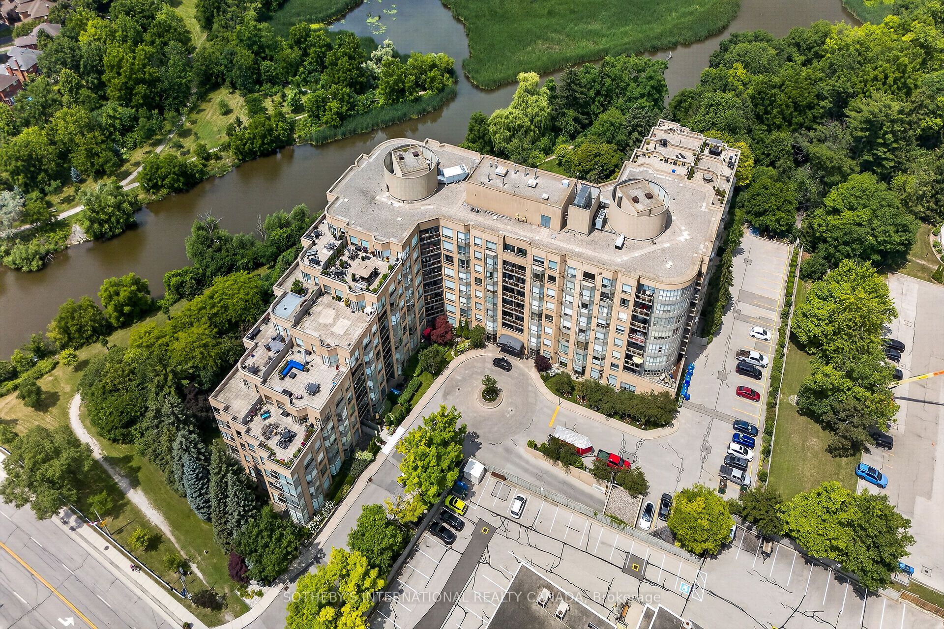 2511 Lakeshore Road W 705, Oakville, ON L6L 6L9 photo 4