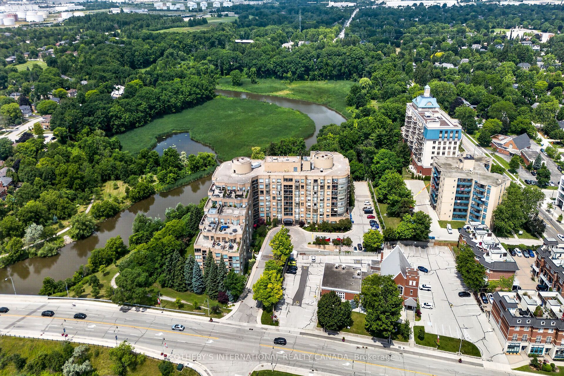 2511 Lakeshore Road W 705, Oakville, ON L6L 6L9 photo 5