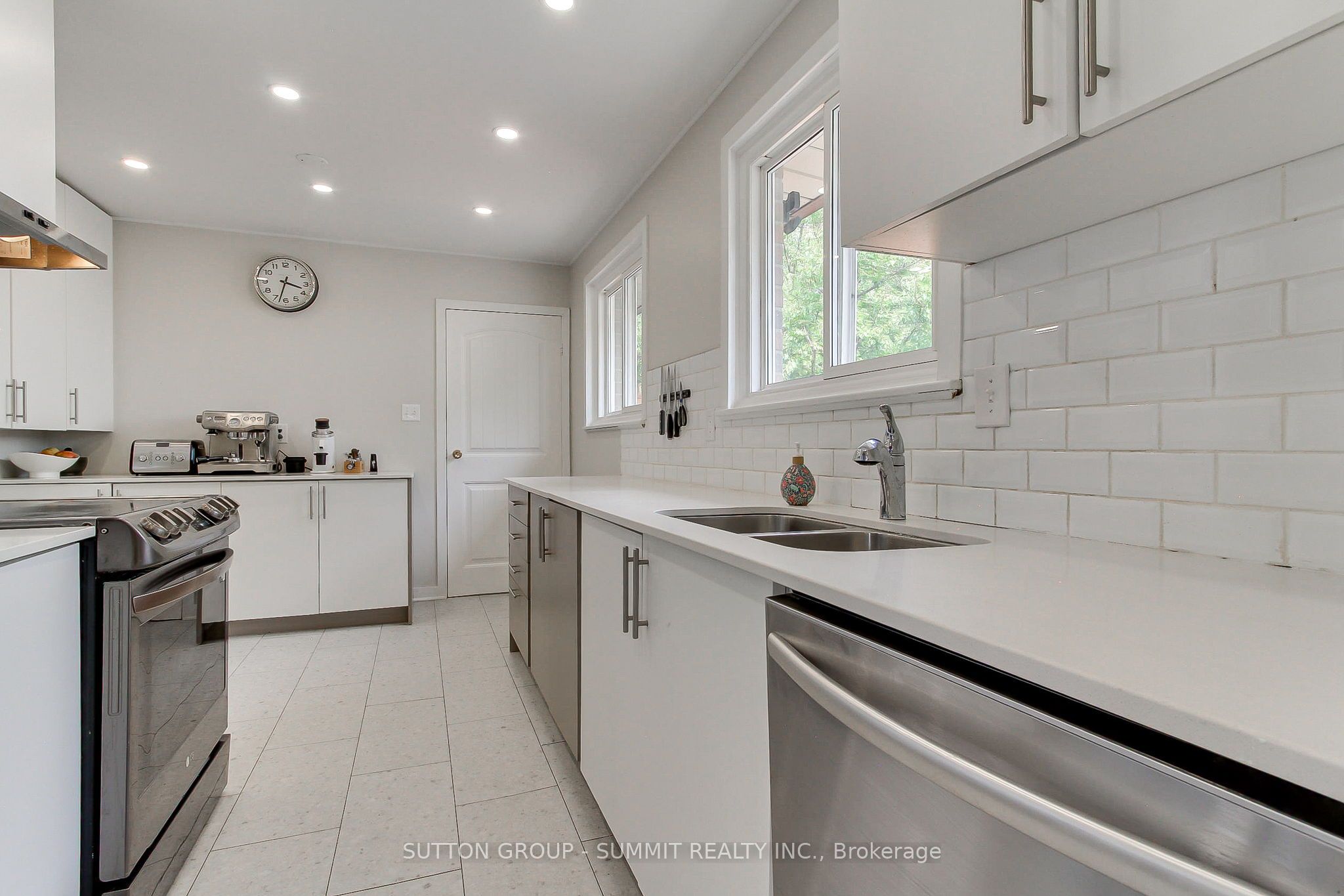 7641 ANAKA Drive, Mississauga, ON L4T 3H8 photo 5