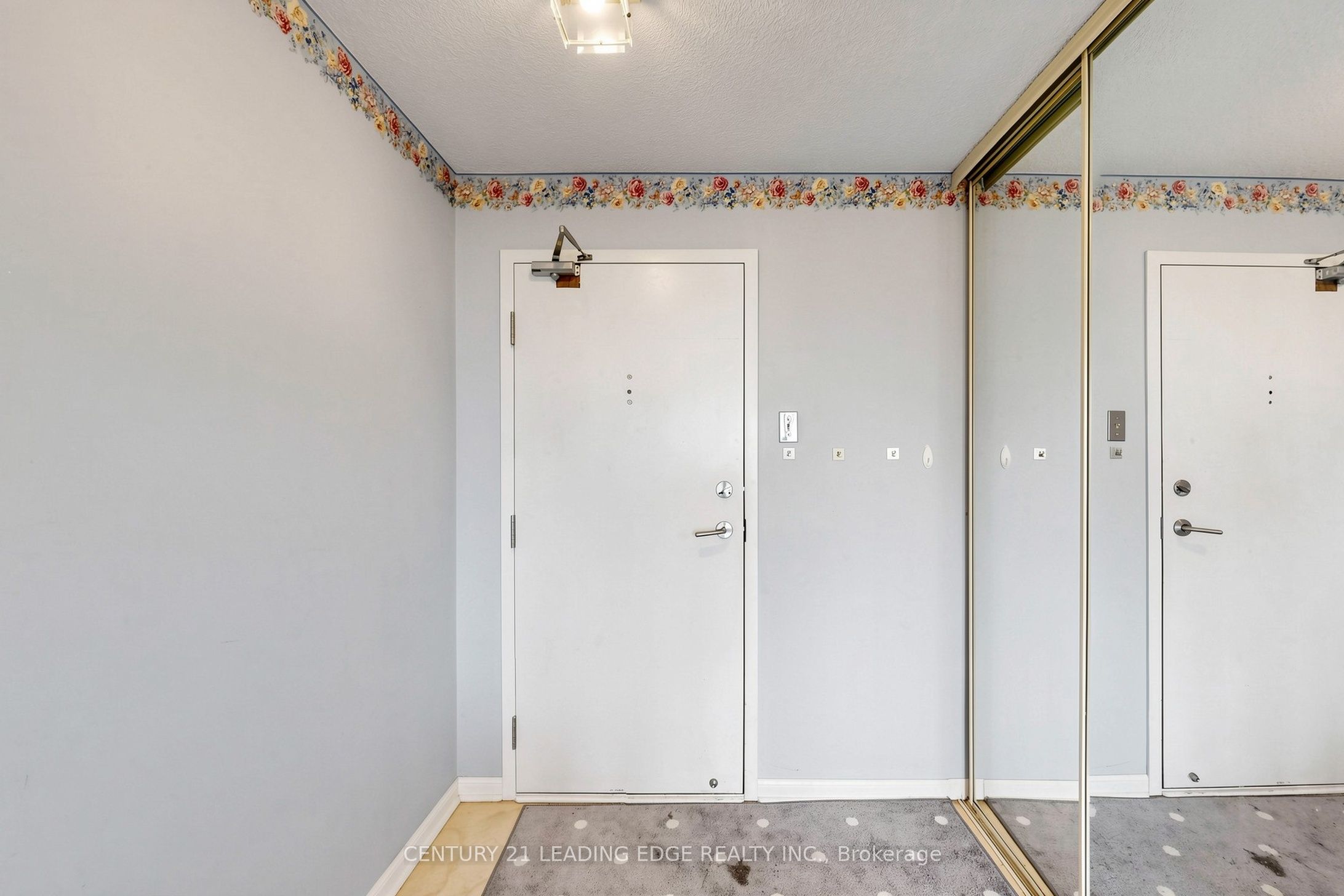 1230 Marlborough Court W 1106, Oakville, ON L6H 3K6 photo 3