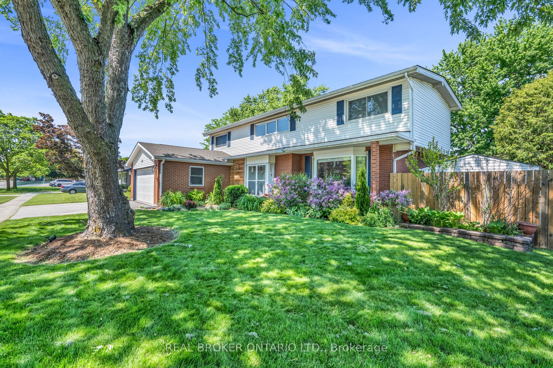 341 Appleby Line, Burlington, ON L7L 2X6 photo 2