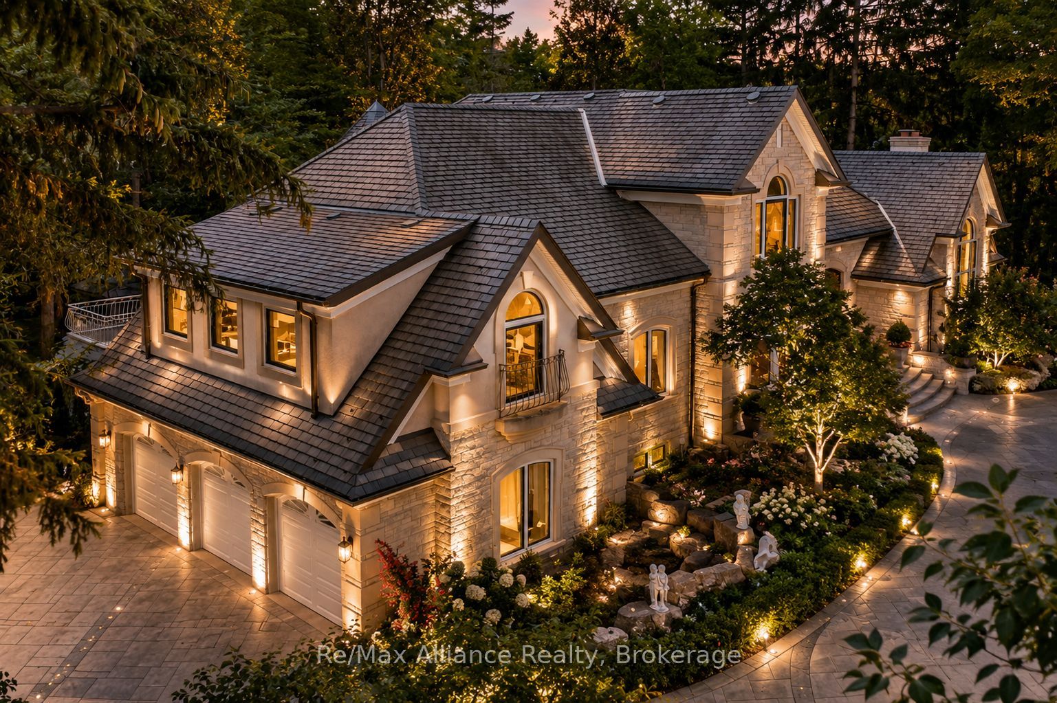 1024 Linbrook Road, Oakville, ON L6J 2L1