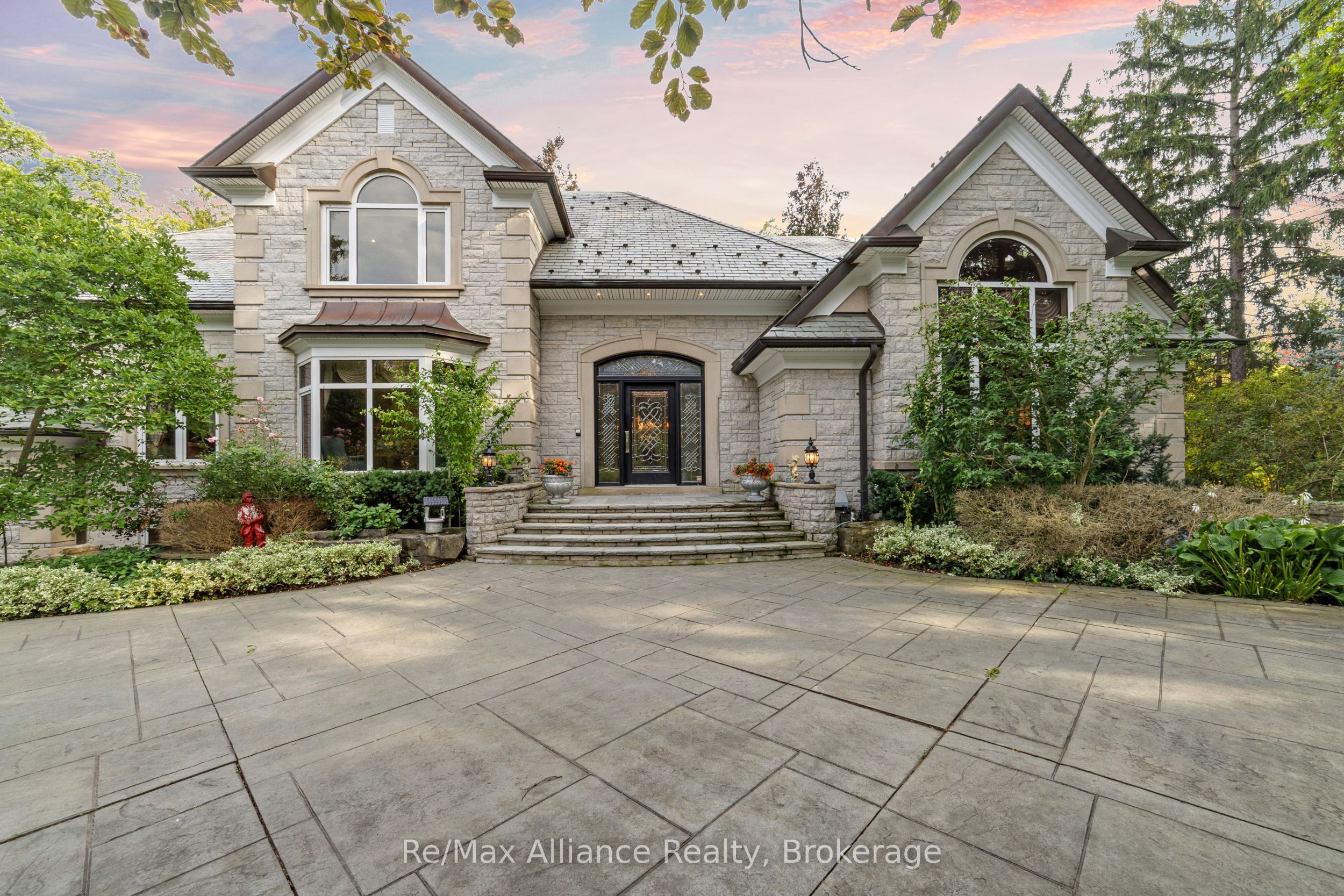1024 Linbrook Road, Oakville, ON L6J 2L1 photo 2