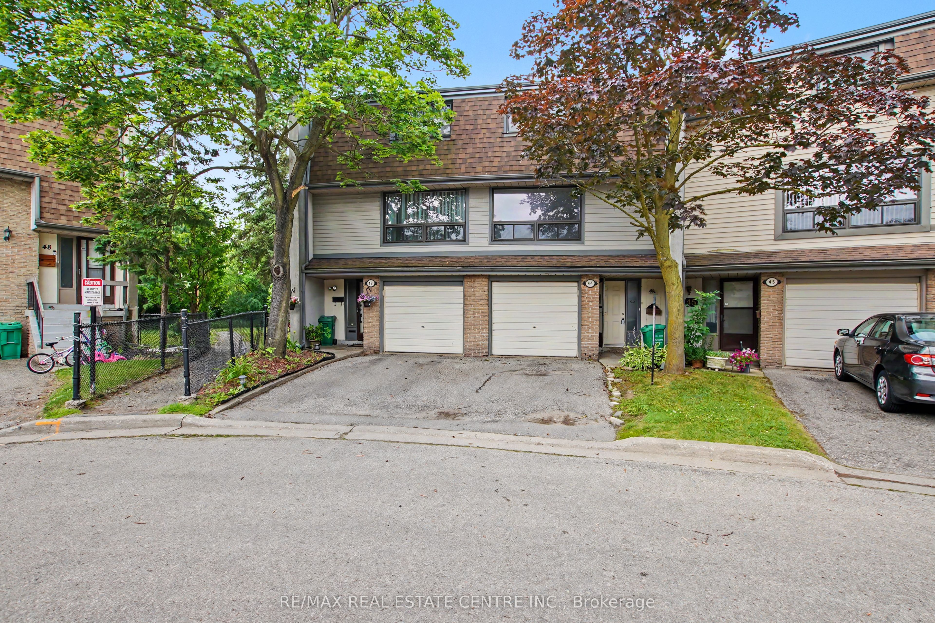 46 Ashton Crescent 46, Brampton, ON L6S 3J9 photo 2