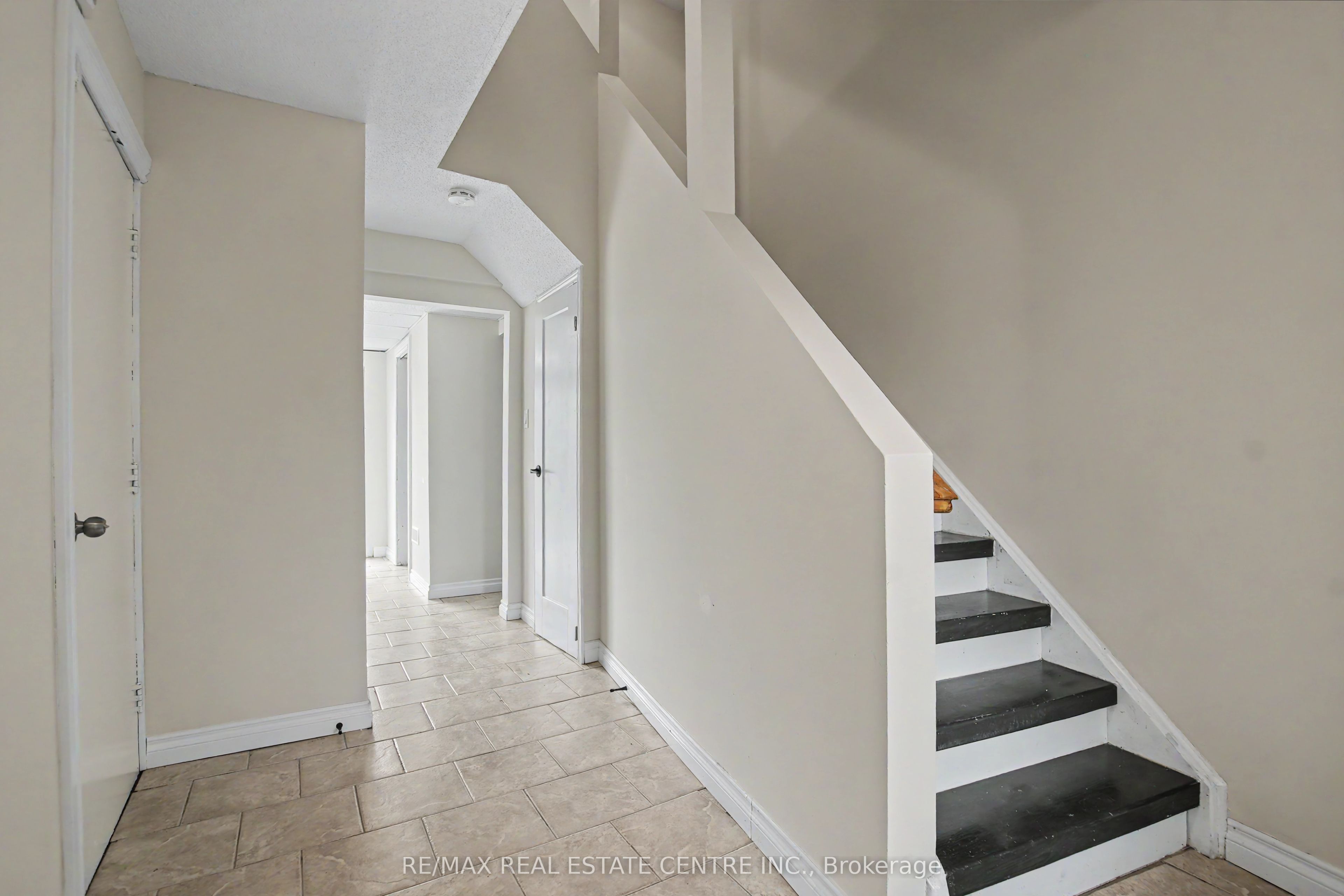 46 Ashton Crescent 46, Brampton, ON L6S 3J9 photo 5