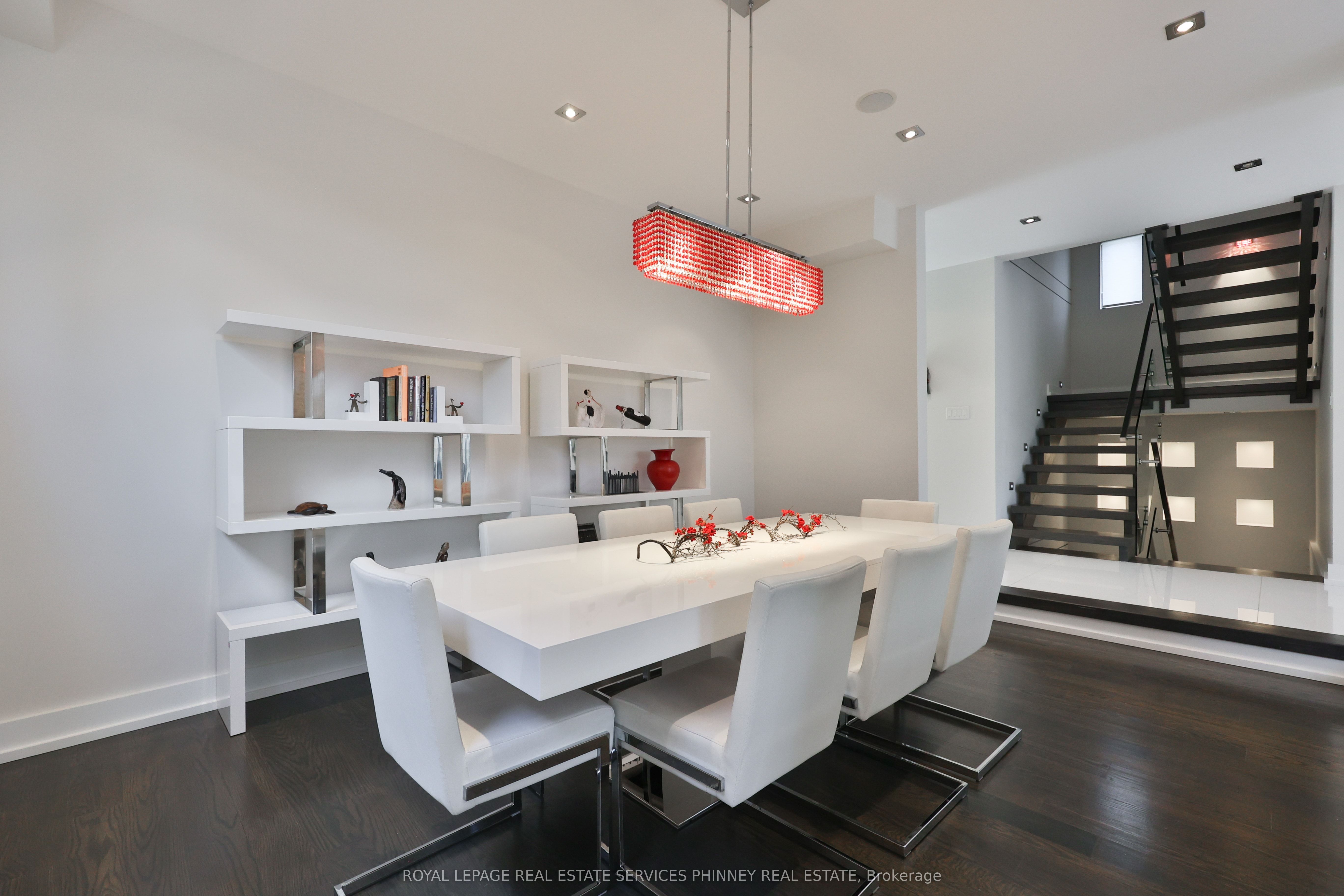 647 Montbeck Crescent, Mississauga, ON L5G 1P1 photo 5