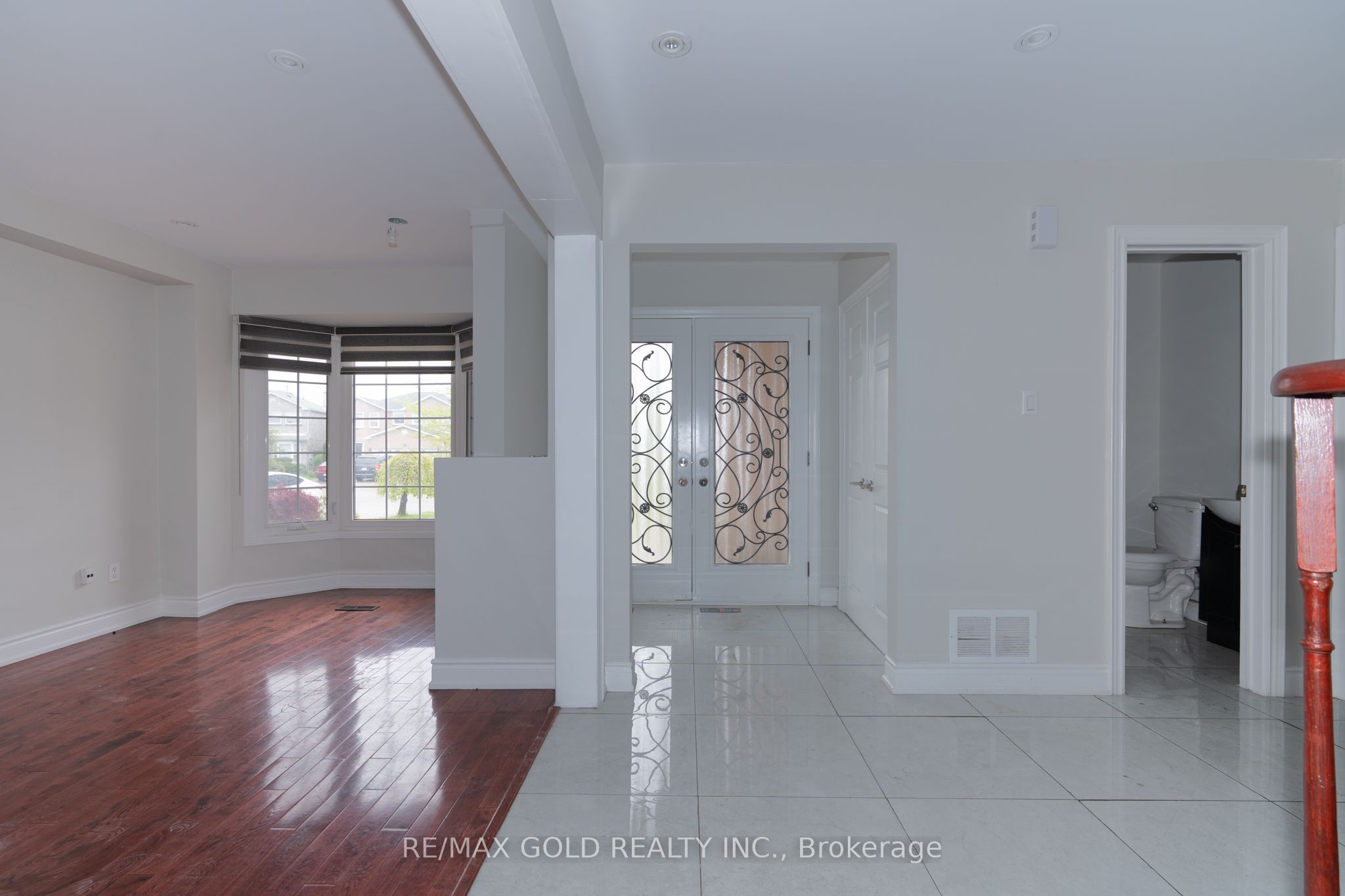 71 Ravenswood Drive, Brampton, ON L6Y 4A1 photo 3