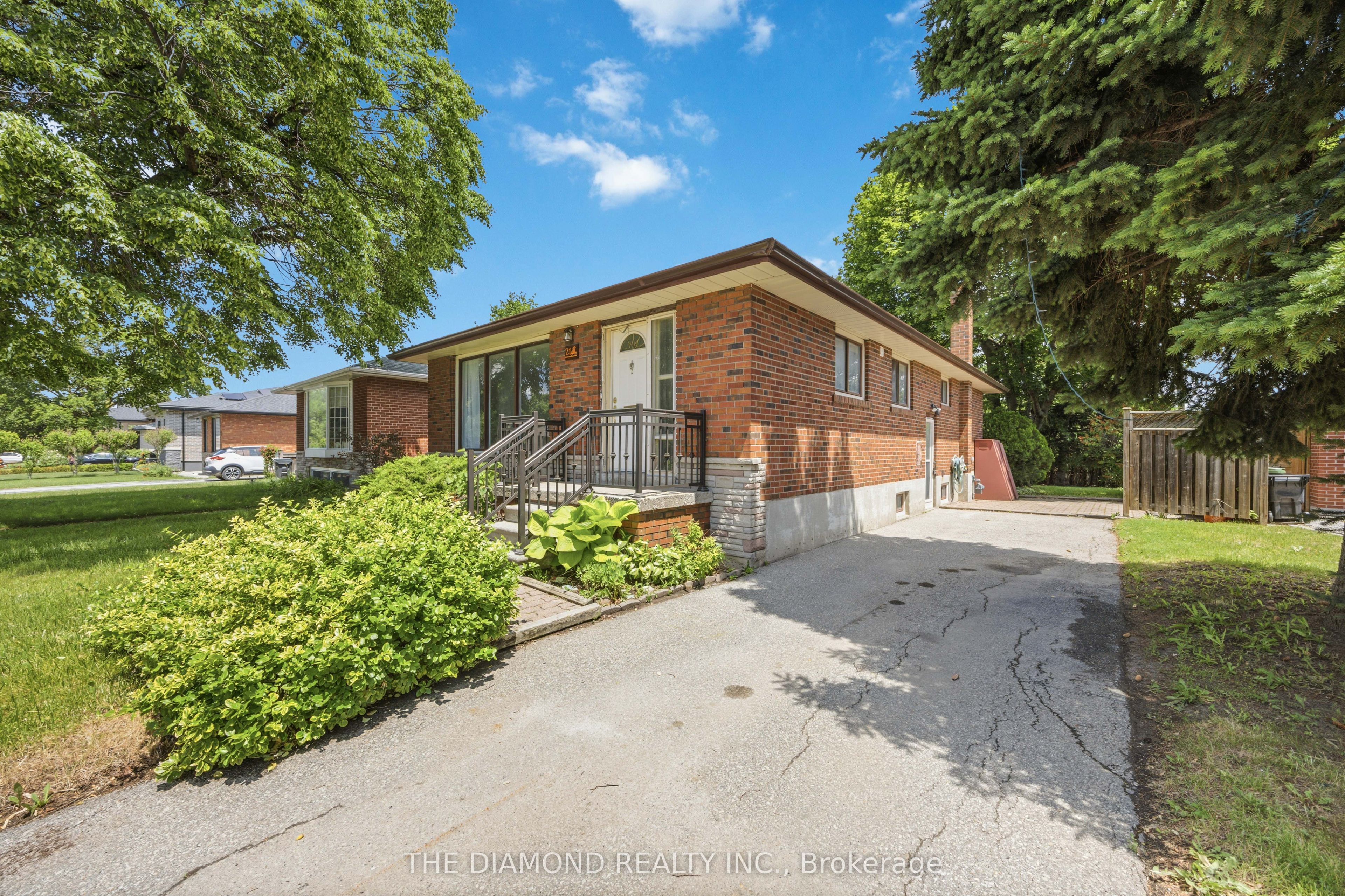 21 Jardine Place, Toronto, ON M9R 2B8 photo 3