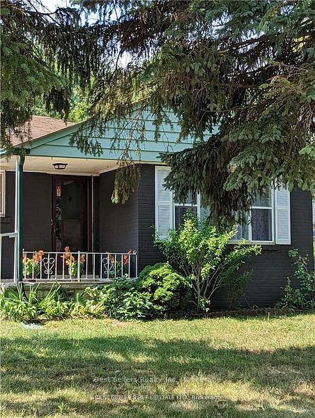 320 Ashbury Road, Oakville, ON L6K 2M4