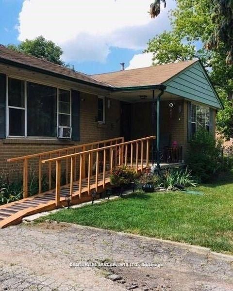 320 Ashbury Road, Oakville, ON L6K 2M4 photo 2