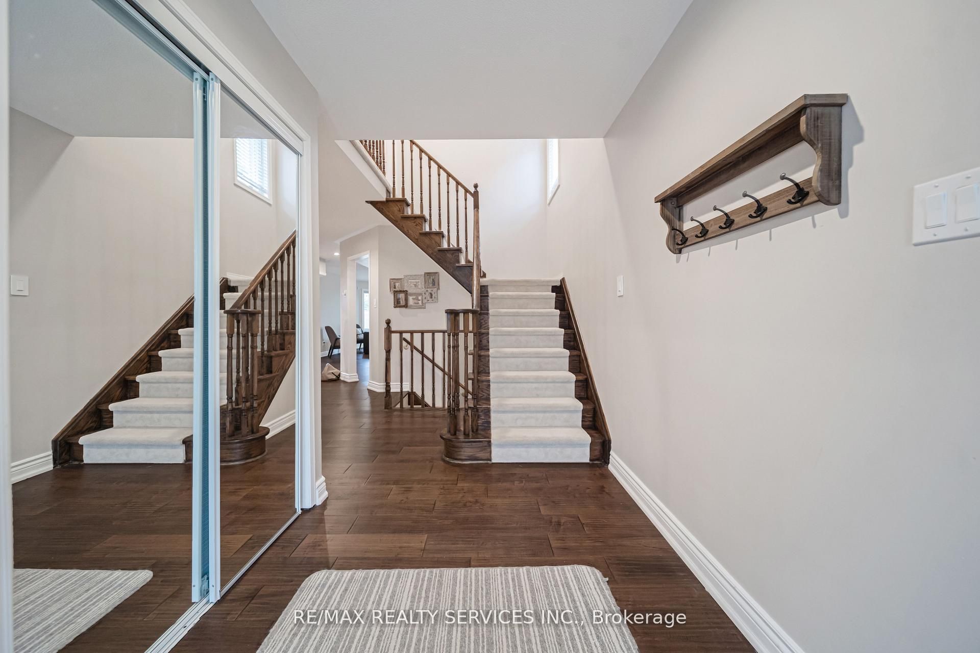 17 National Crescent, Brampton, ON L7A 1H1 photo 5
