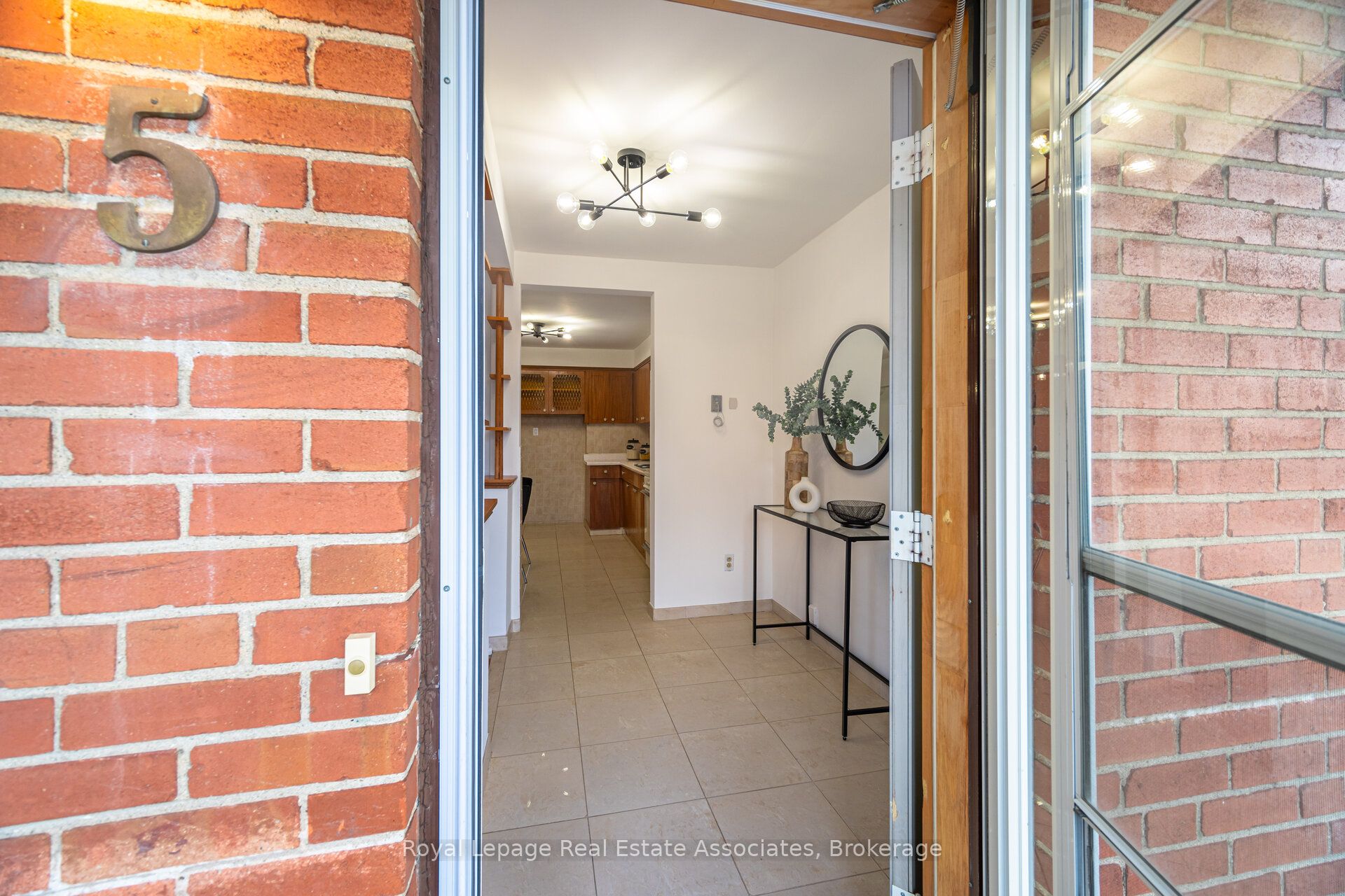 5 Rosewood Avenue, Toronto, ON M8Z 1X3 photo 5