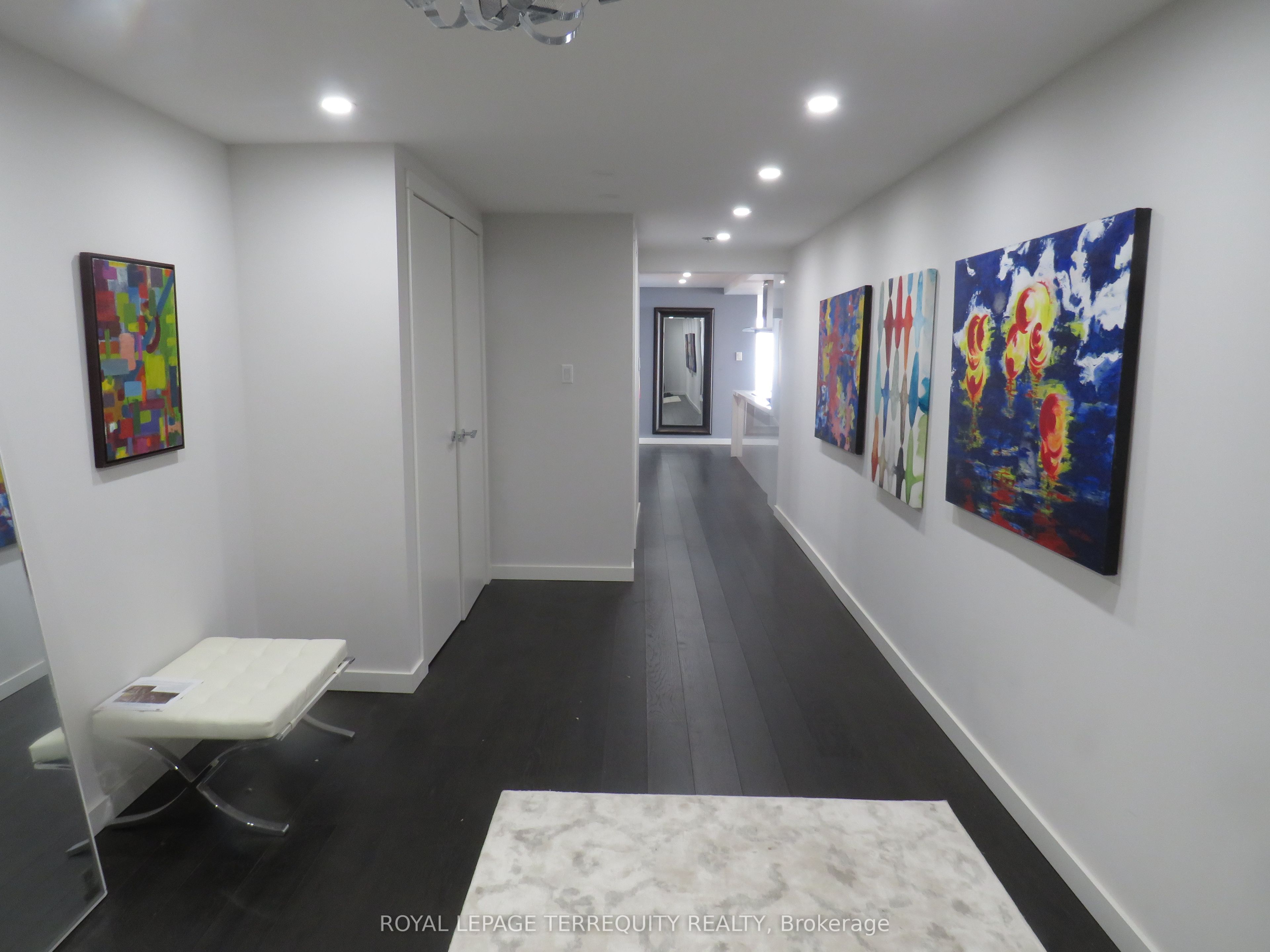 2045 Lake Shore Boulevard W 3305, Toronto, ON M8V 2Z6 photo 2