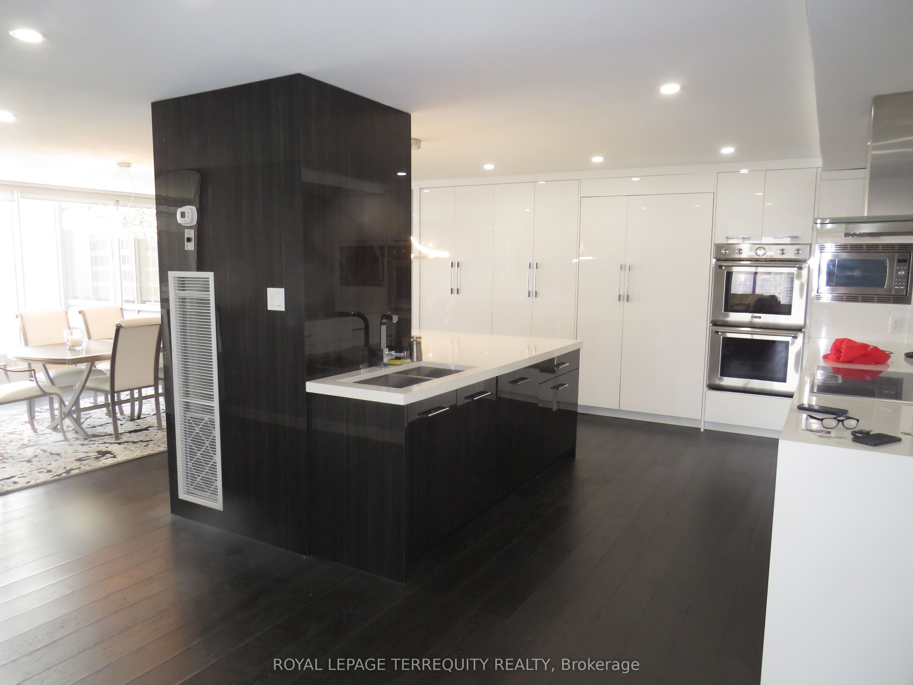 2045 Lake Shore Boulevard W 3305, Toronto, ON M8V 2Z6 photo 5