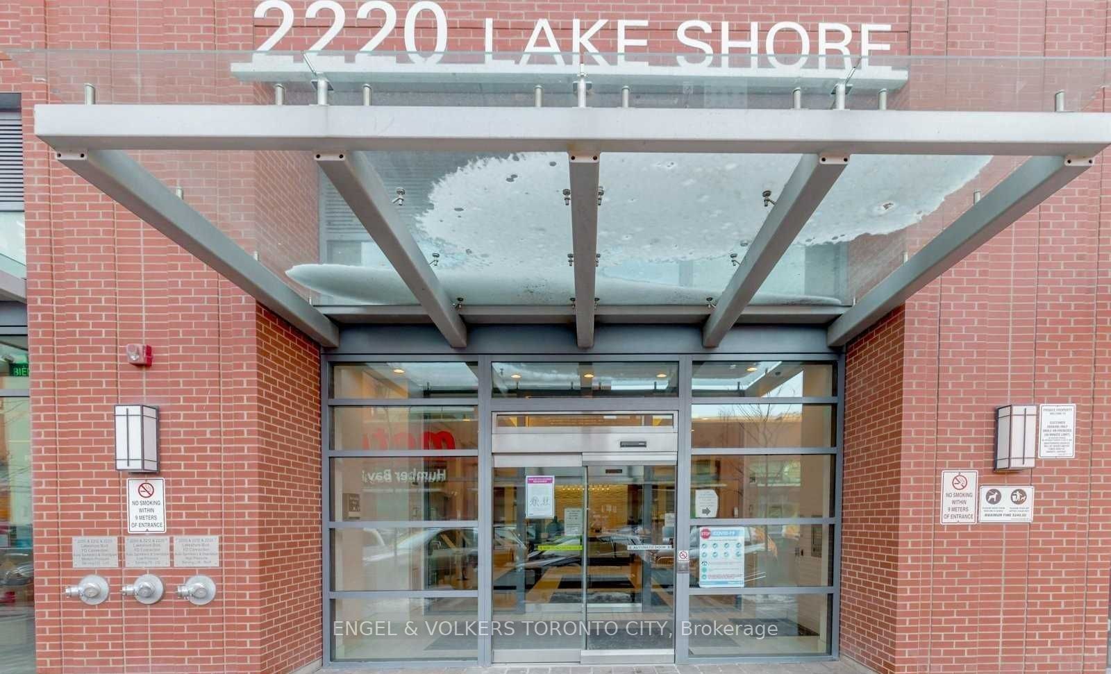 2220 Lake Shore Boulevard W 302, Toronto, ON M8V 0B1 photo 3