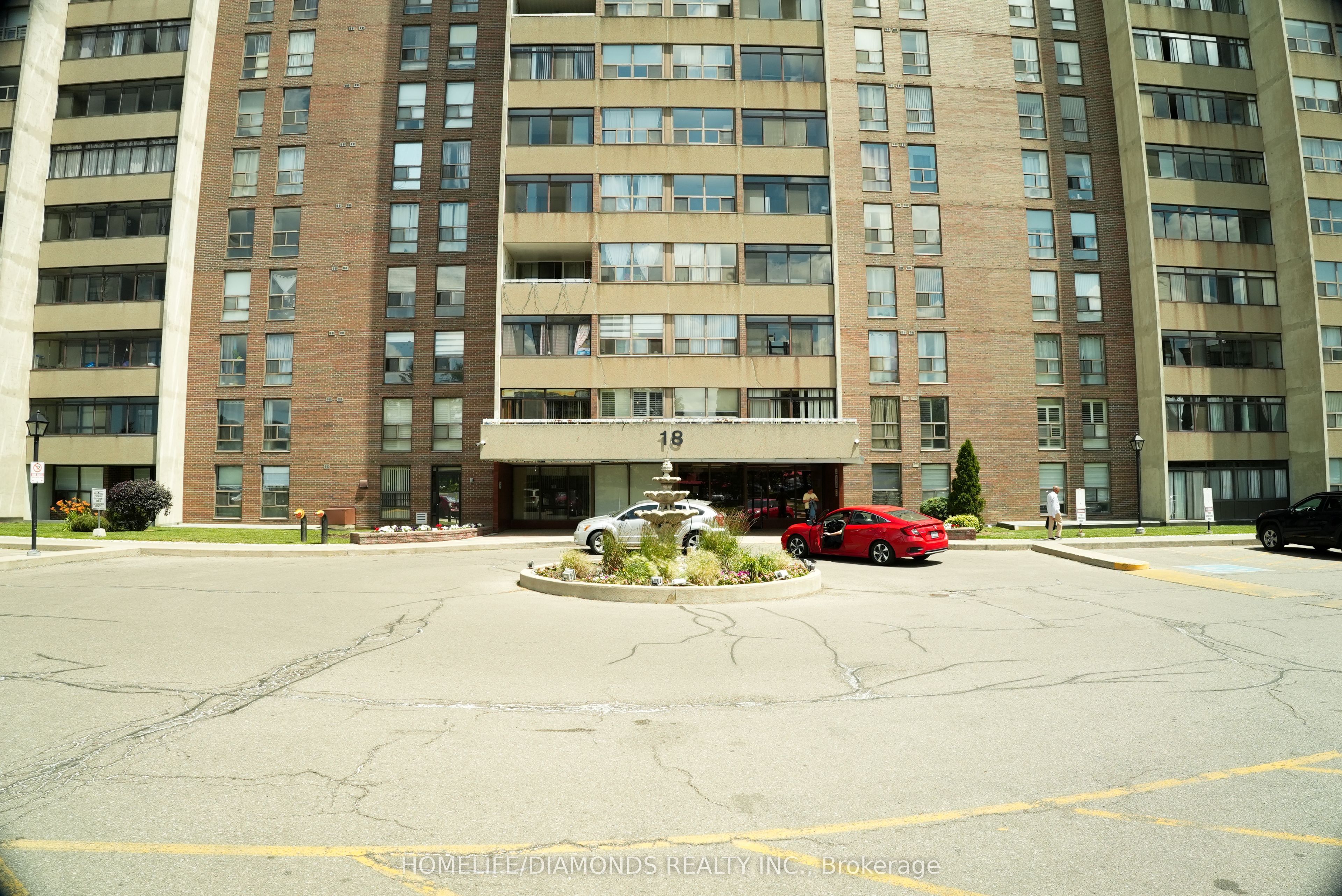 18 Knightsbridge Road 1411, Brampton, ON L6T 3X5 photo 3