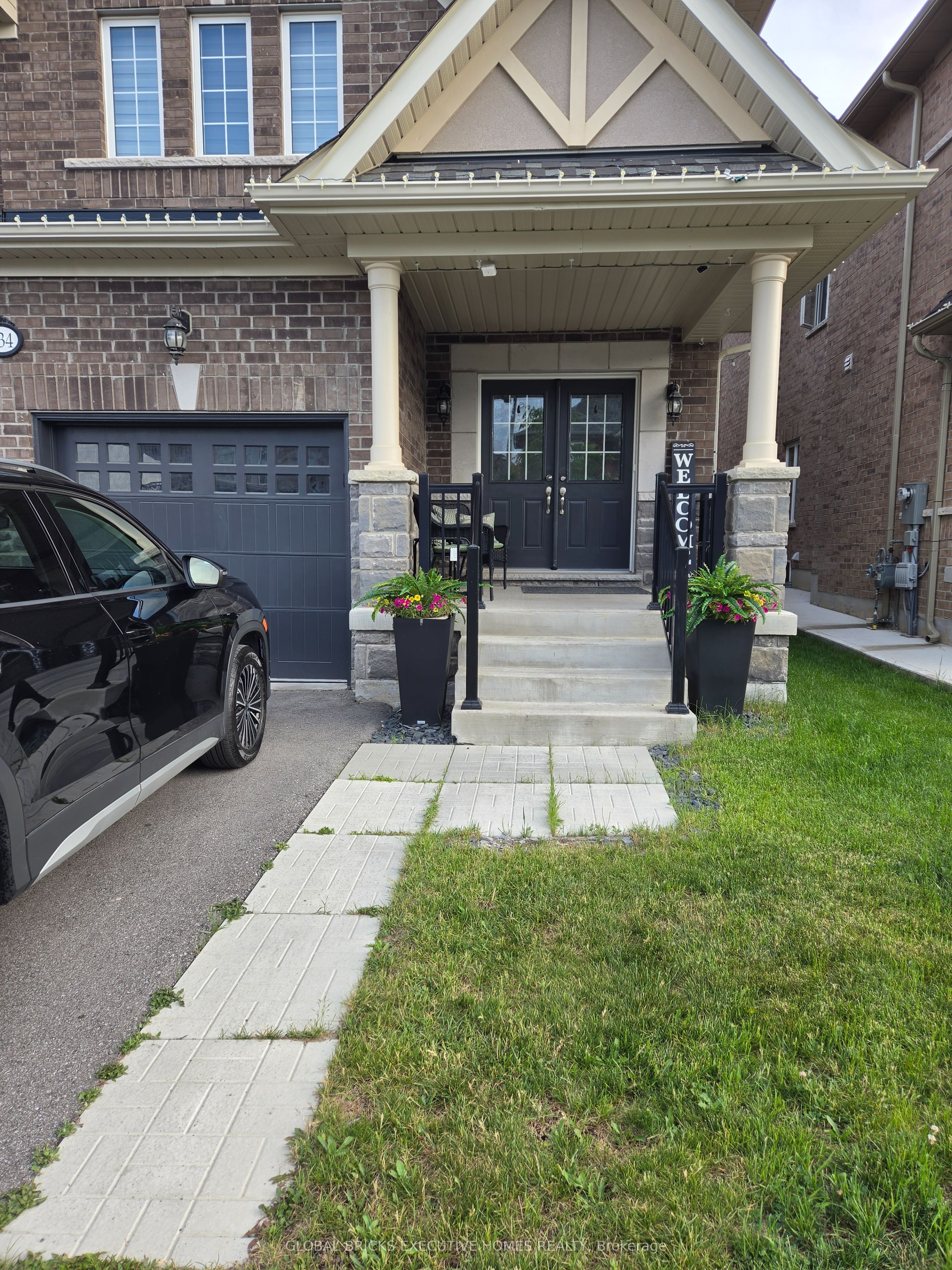 134 Branigan Crescent, Halton Hills, ON L9T 8W6 photo 2