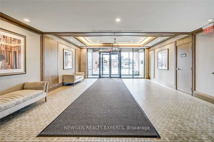 830 Lawrence Avenue W 2405, Toronto, ON M6A 0B6 photo 2