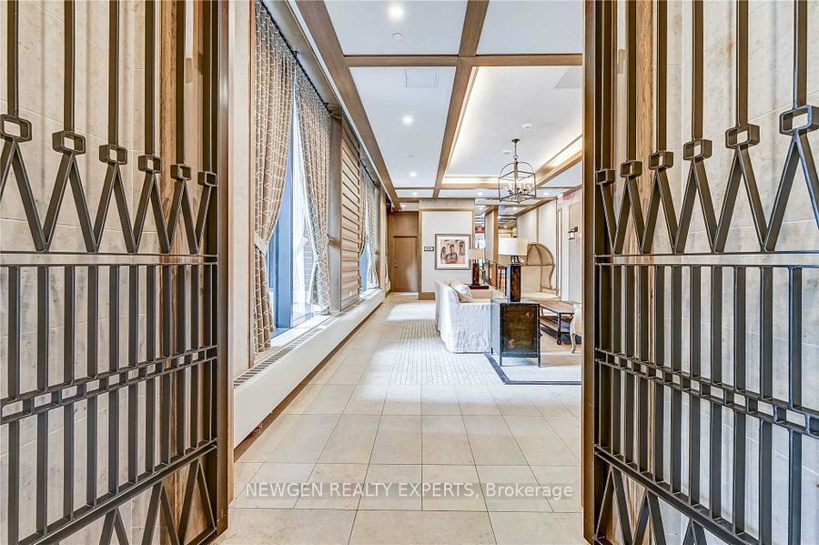 830 Lawrence Avenue W 2405, Toronto, ON M6A 0B6 photo 3