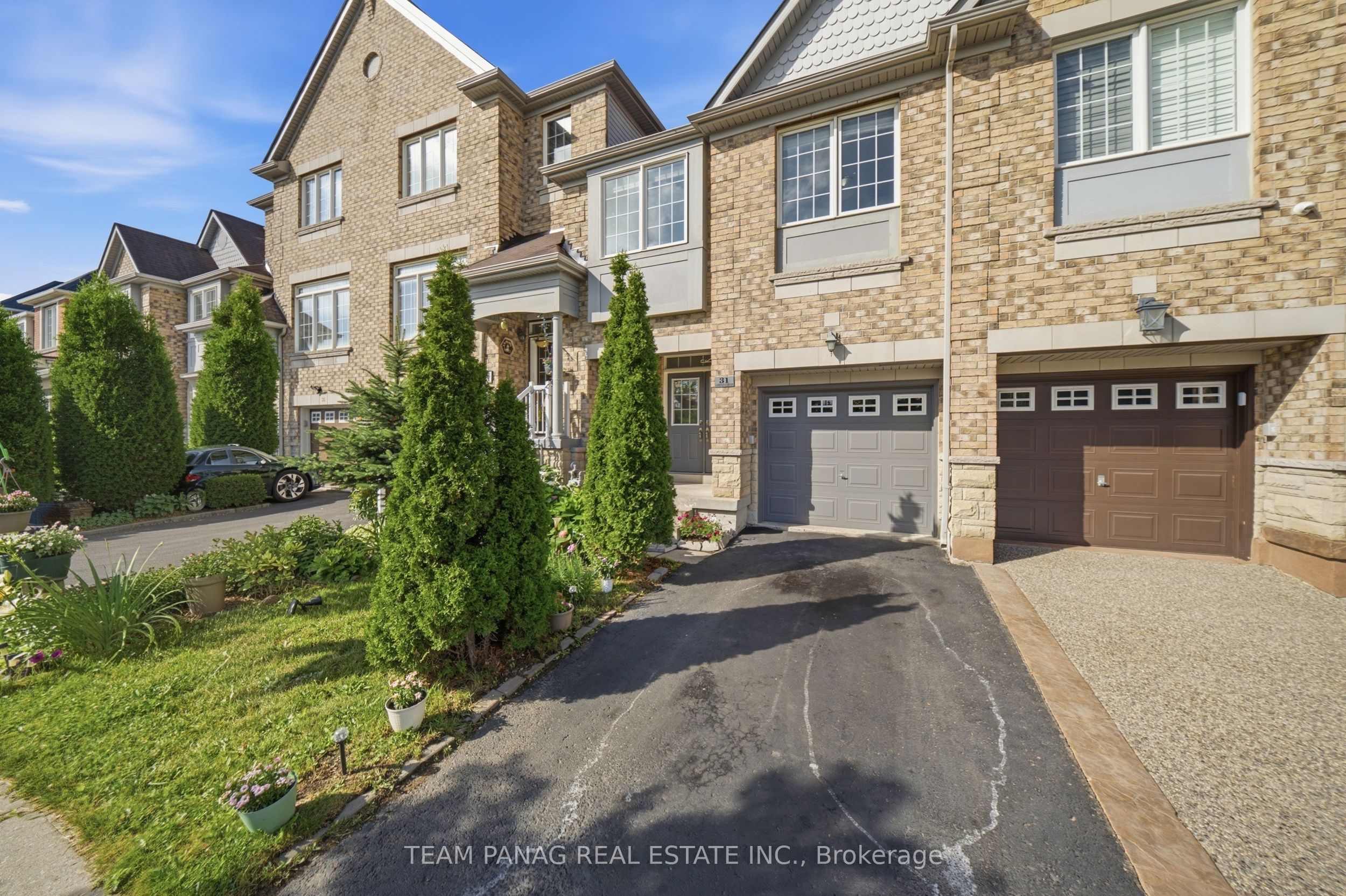 31 Lorenzo Circle, Brampton, ON L6R 3N3 photo 3