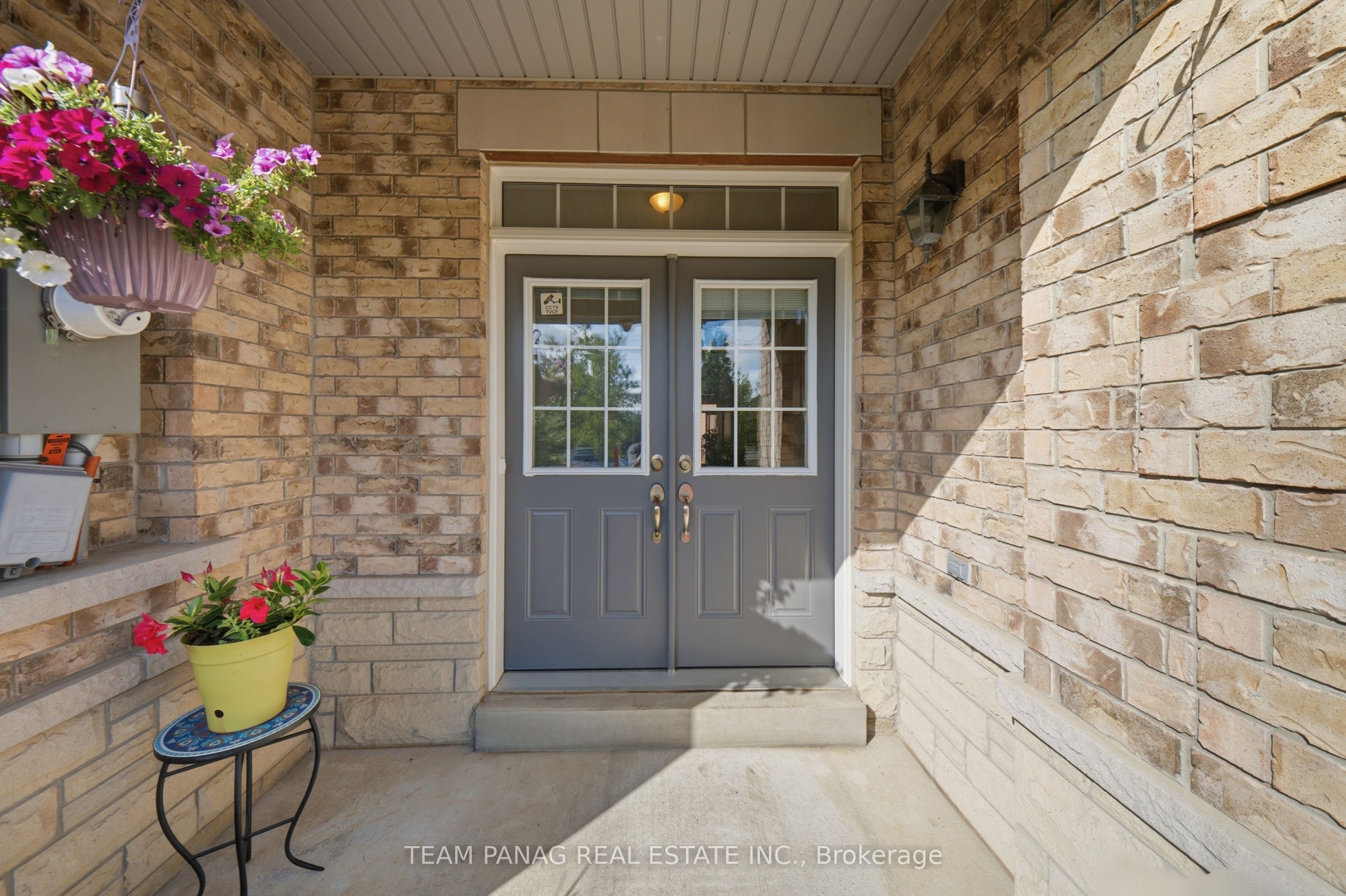 31 Lorenzo Circle, Brampton, ON L6R 3N3 photo 5