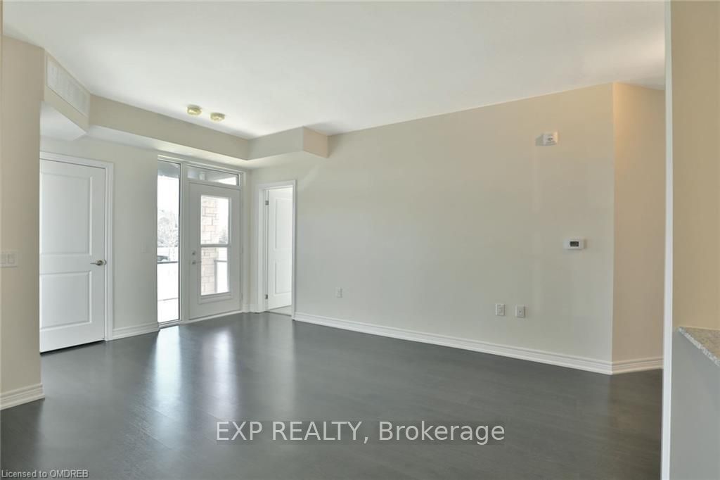 2393 Bronte Road 104, Oakville, ON L6M 4J2 photo 5