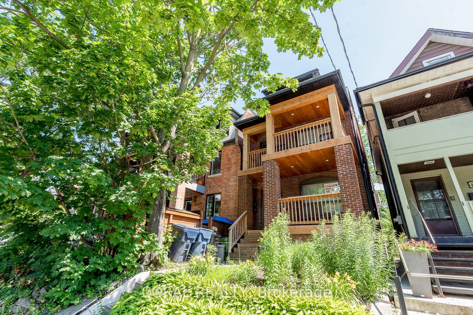 49 Jerome Street Lower, Toronto, ON M6P 1H8