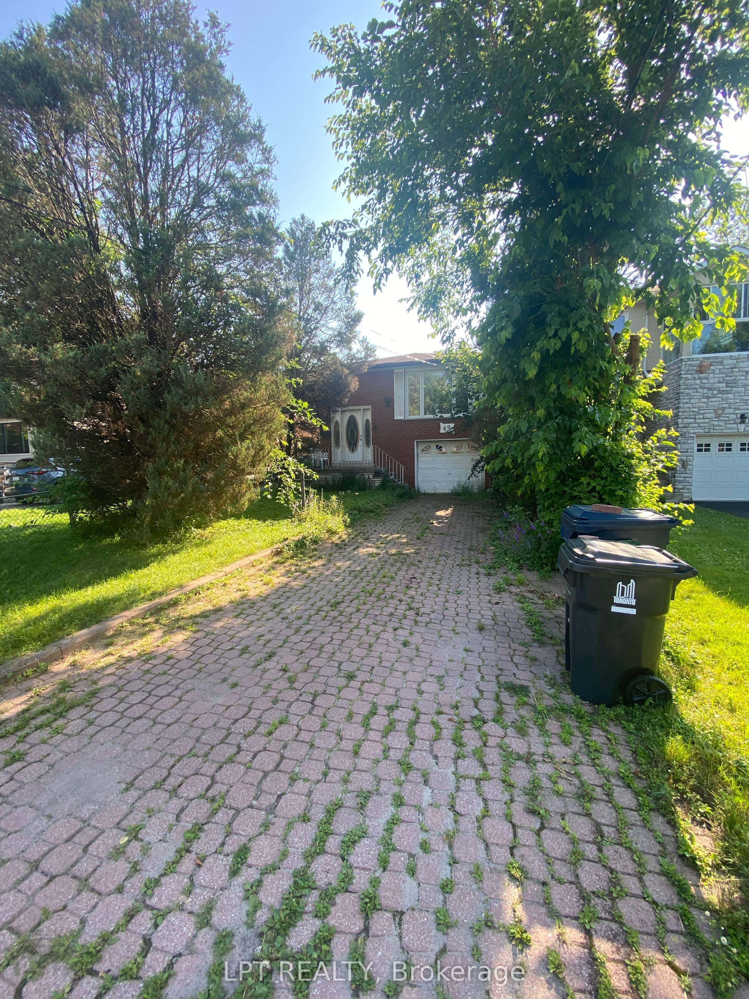 43 Sunset Avenue, Toronto, ON M8W 3Z5 photo 3