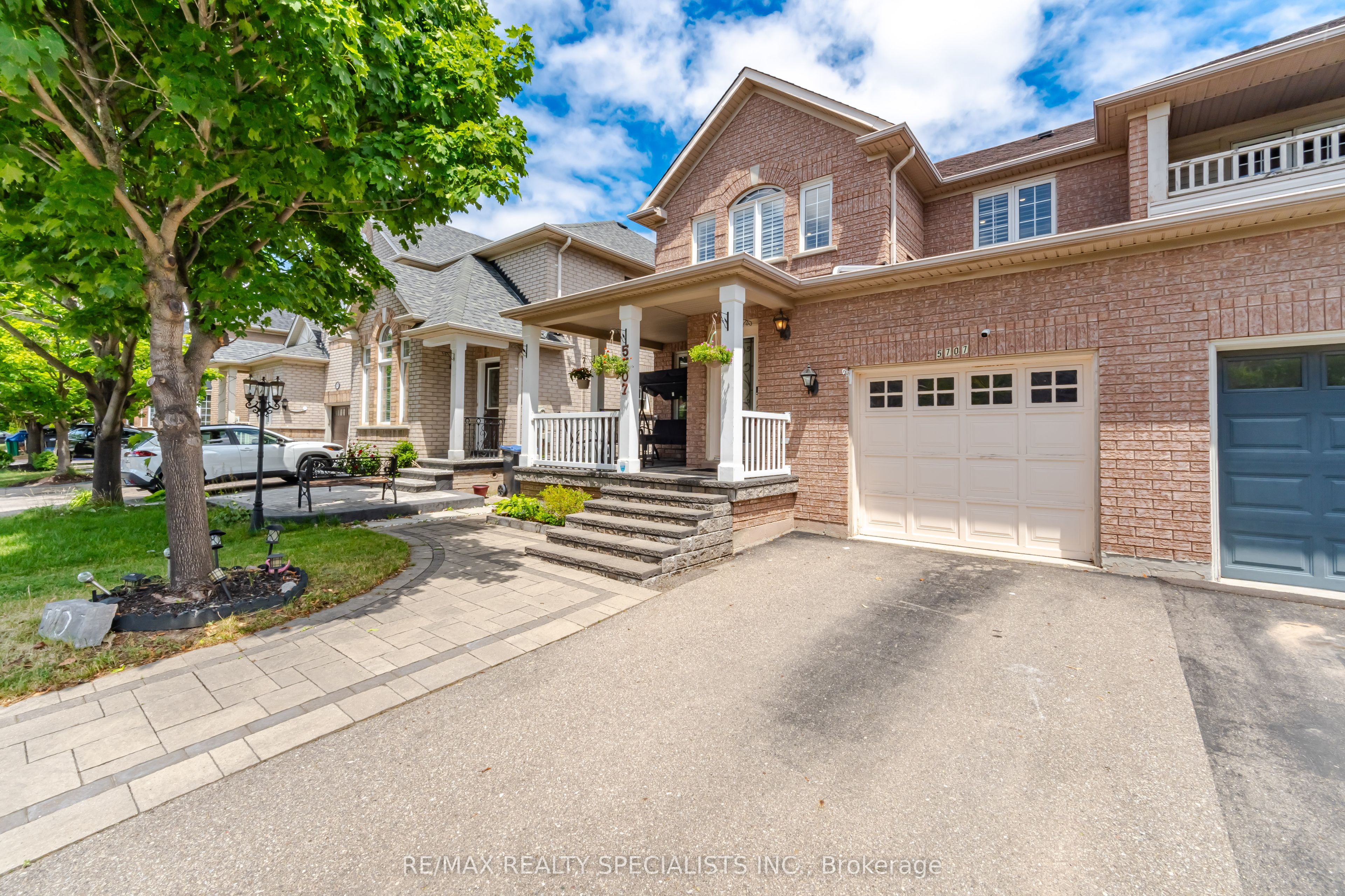 5707 Jenvic Grove, Mississauga, ON L5M 7B4 photo 3