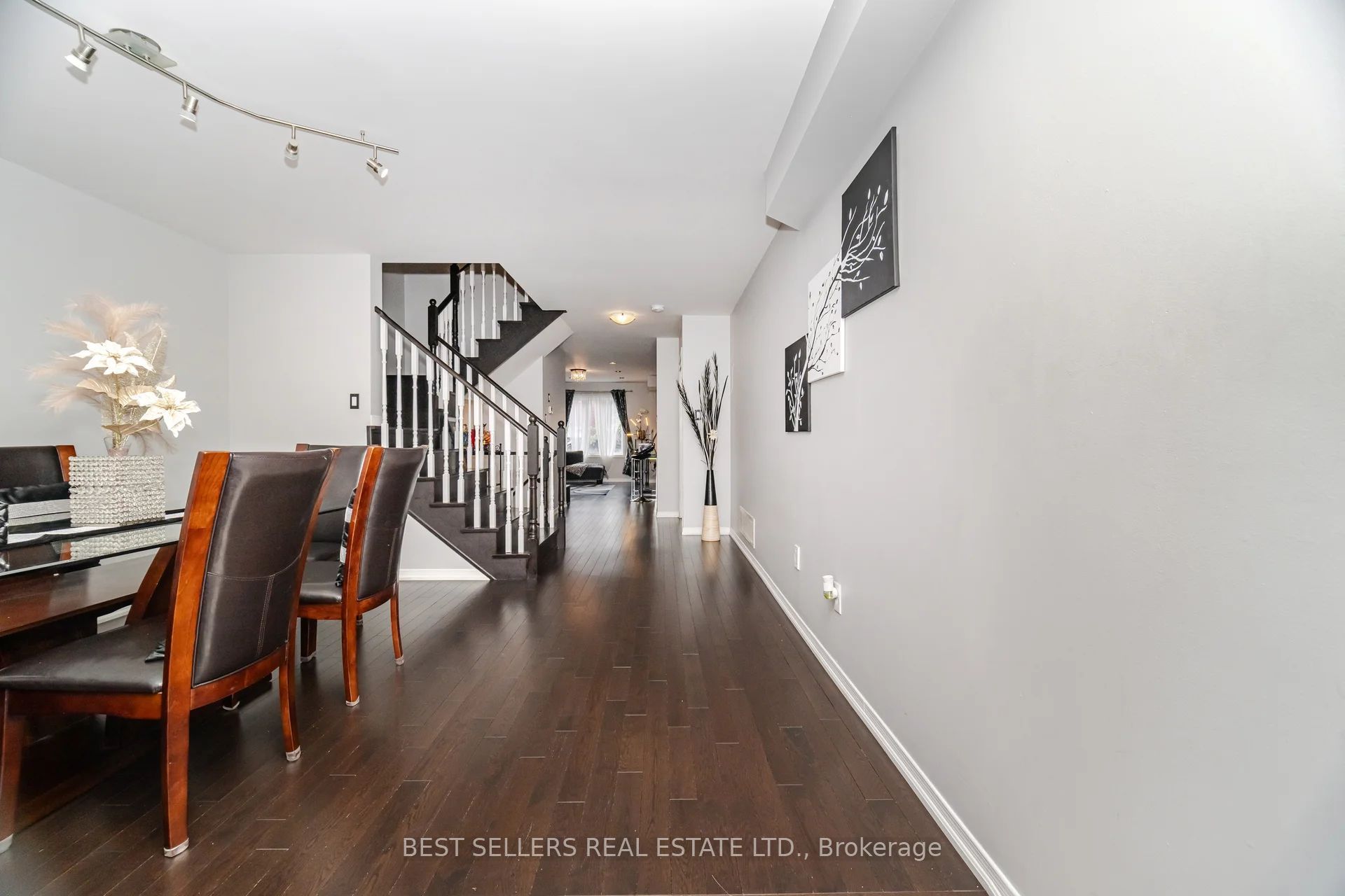 416 Duncan Lane, Milton, ON L9T 0V3 photo 4