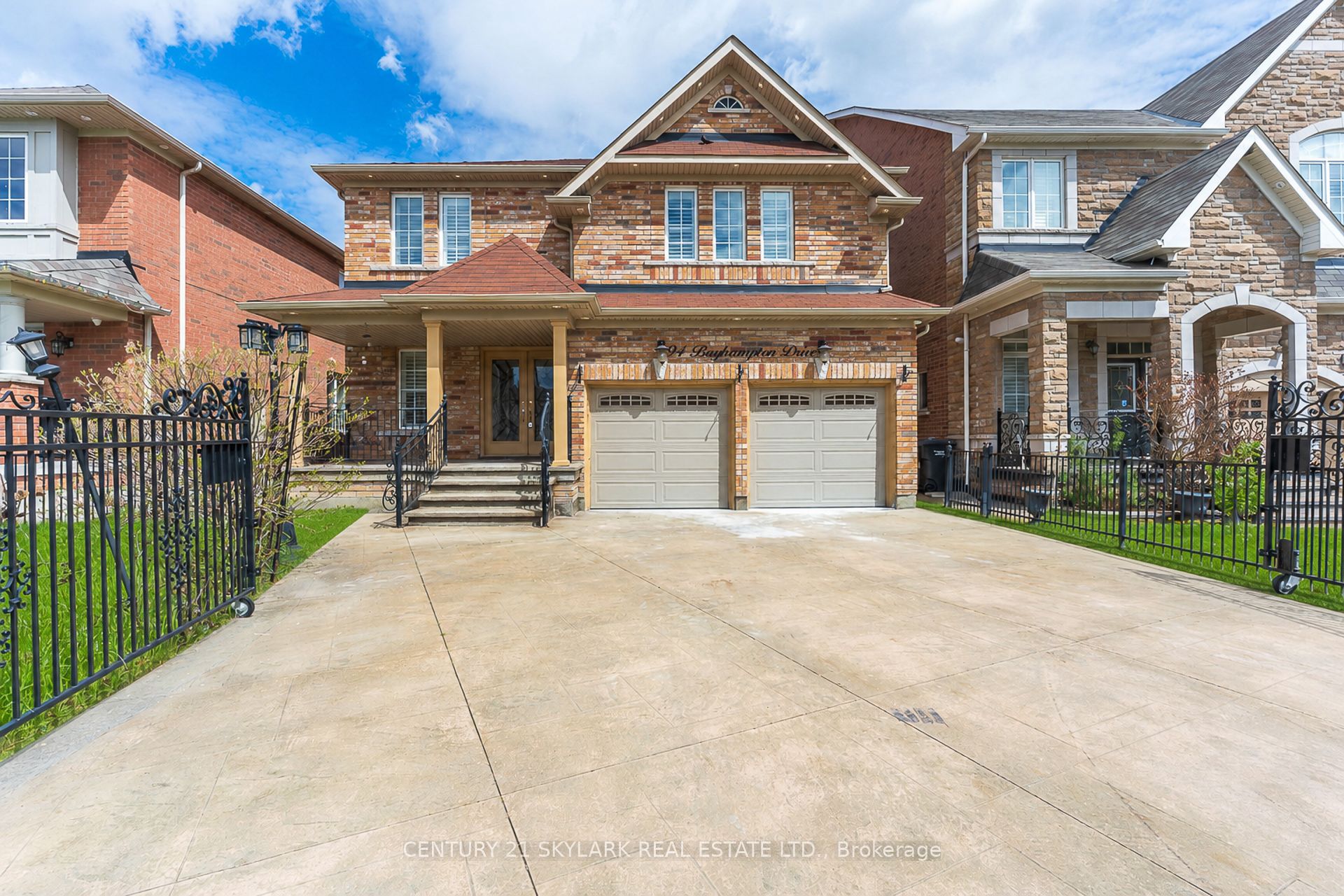 94 Bayhampton Drive Upstairs, Brampton, ON L6P 3A9