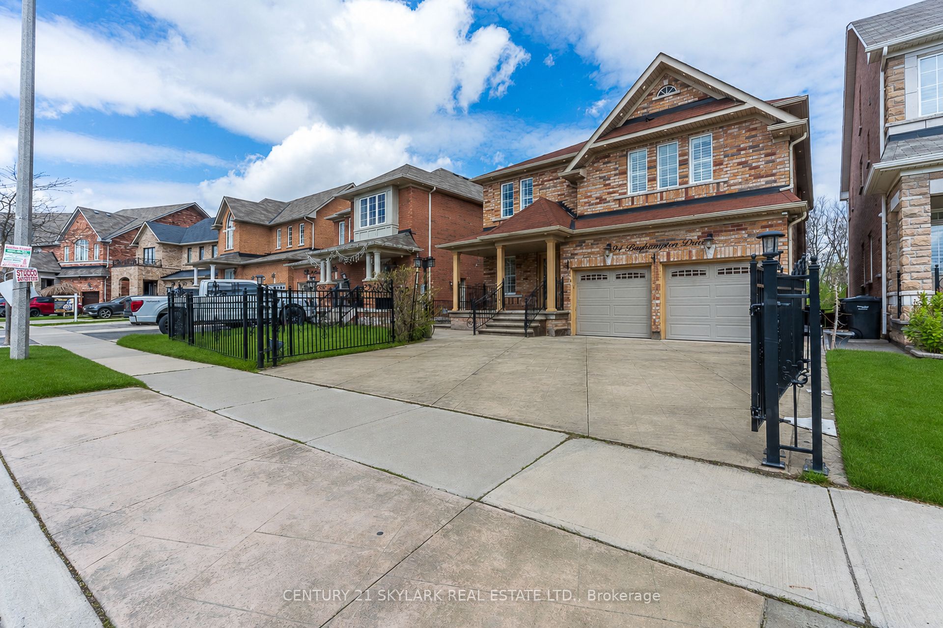 94 Bayhampton Drive Basement, Brampton, ON L6P 3A9 photo 3