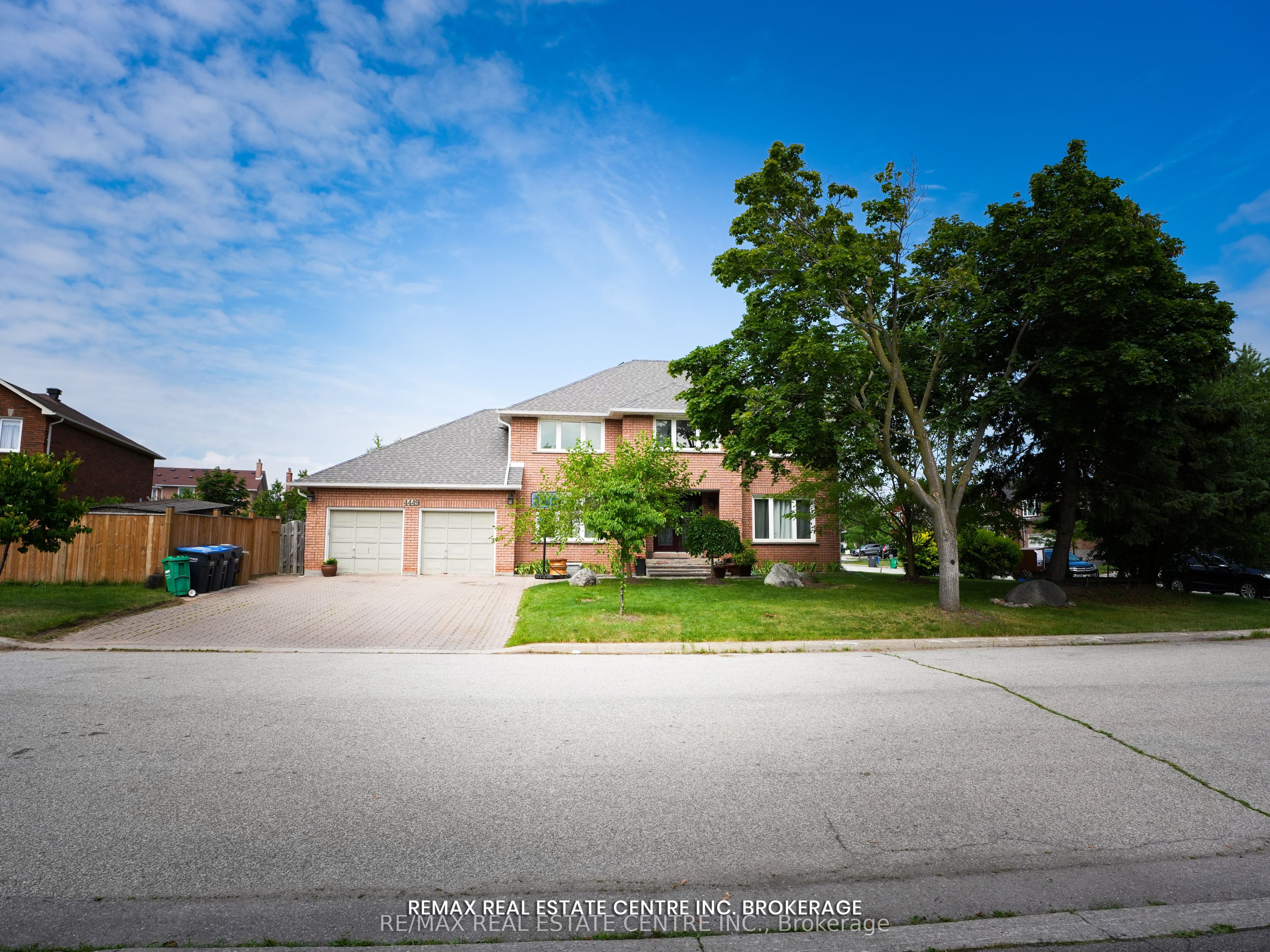 4449 Idlewilde Crescent, Mississauga, ON L5M 4E5 photo 2