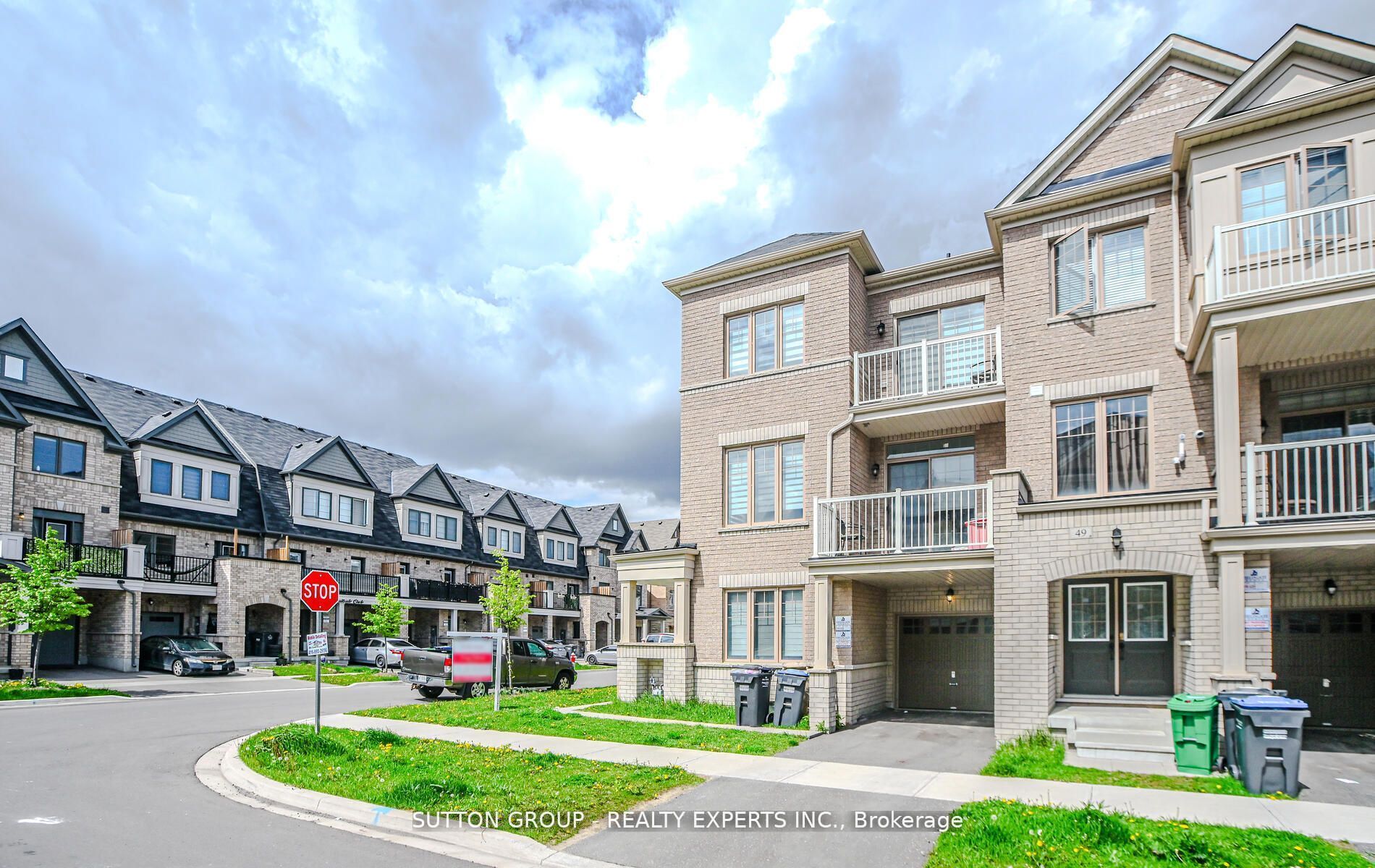 65 Fruitvale Circle, Brampton, ON L0P 1N0 photo 2