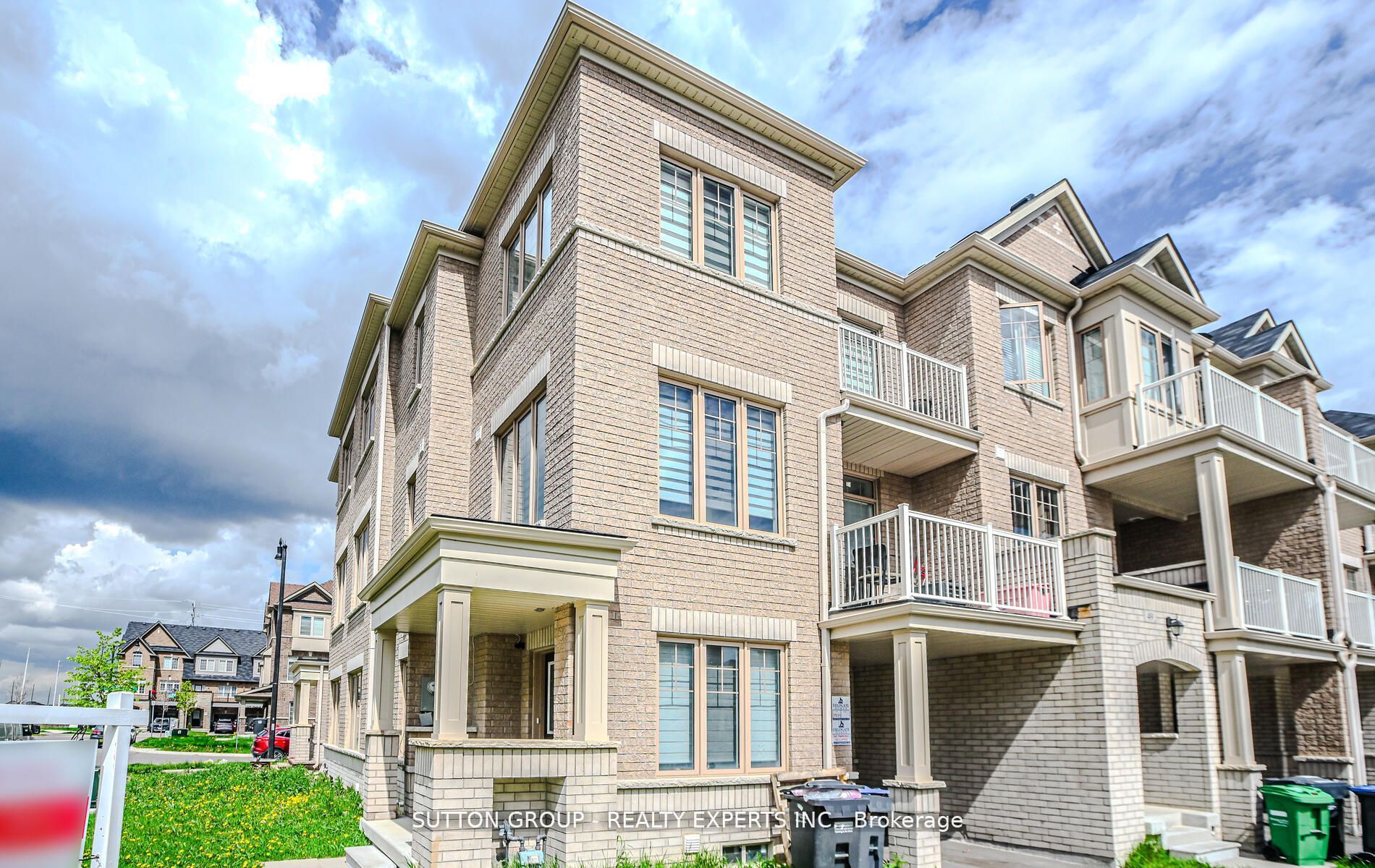 65 Fruitvale Circle, Brampton, ON L0P 1N0 photo 3