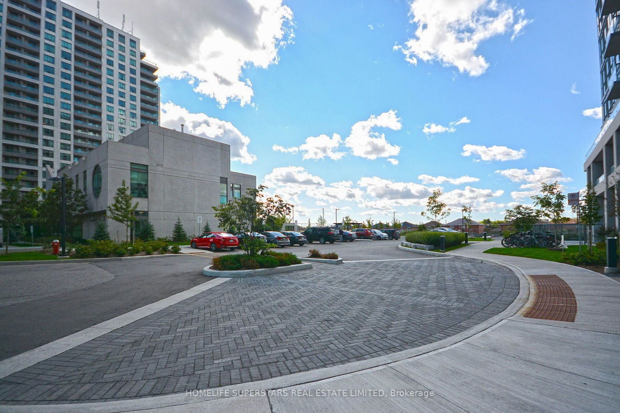349 Rathburn Road W 2208, Mississauga, ON L5B 0G1 photo 3
