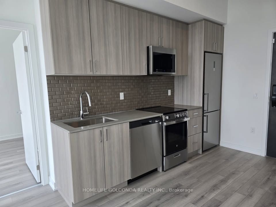 1005 Dundas Street E 812, Oakville, ON L6H 8C7