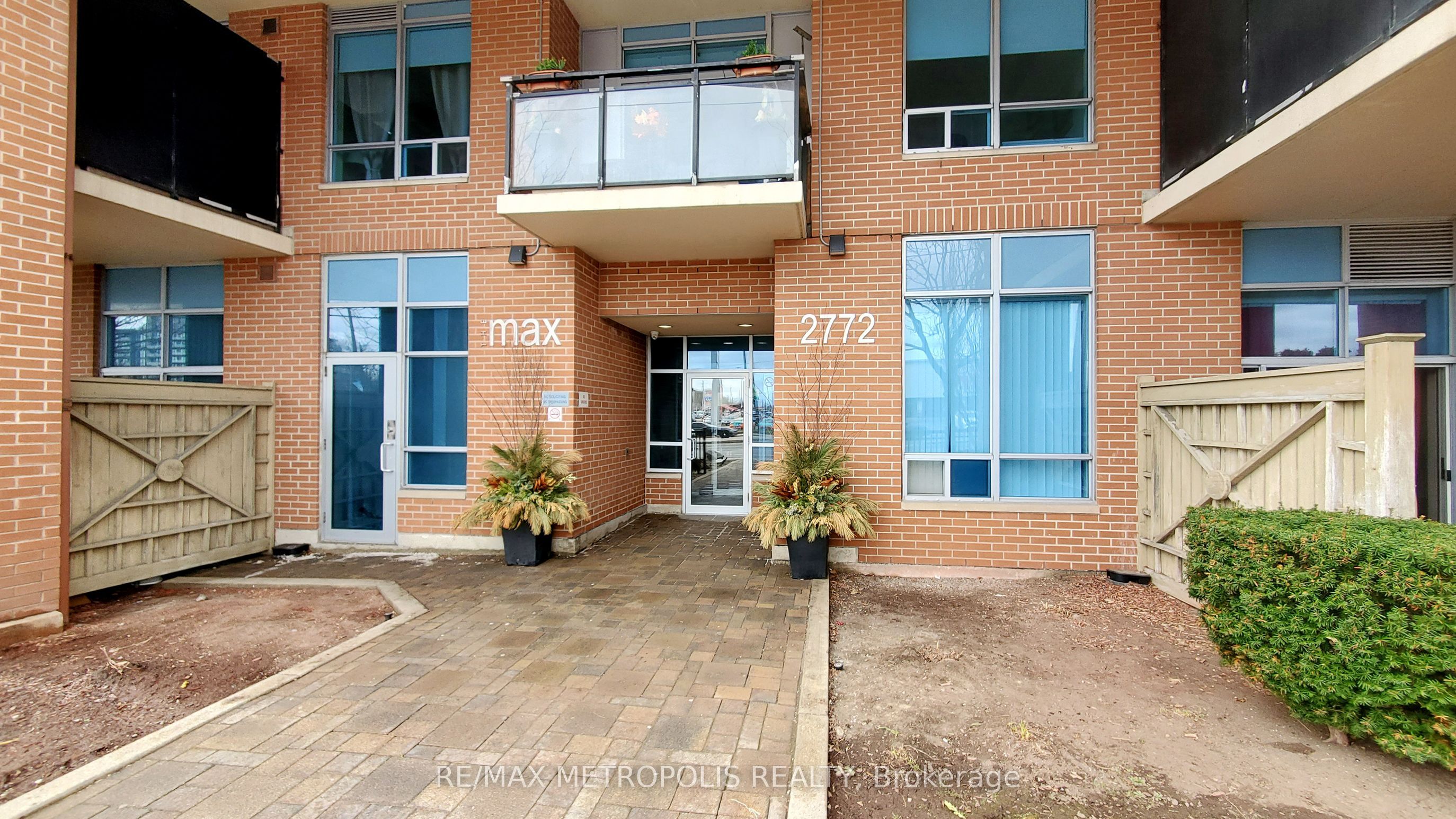 2772 Keele Street 403, Toronto, ON M3M 0A3 photo 3