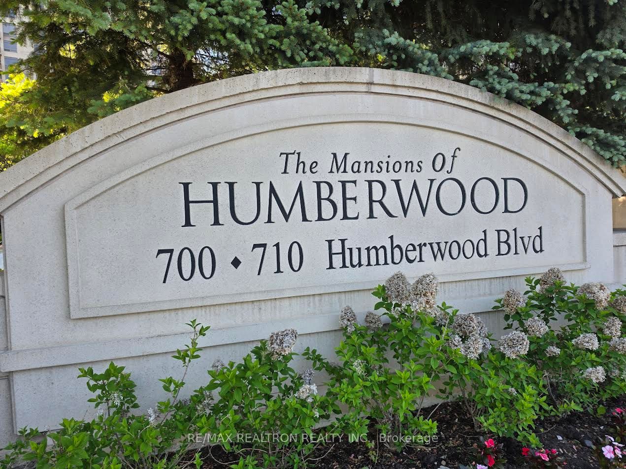 700 Humberwood Boulevard 1216, Toronto, ON M9W 7J4