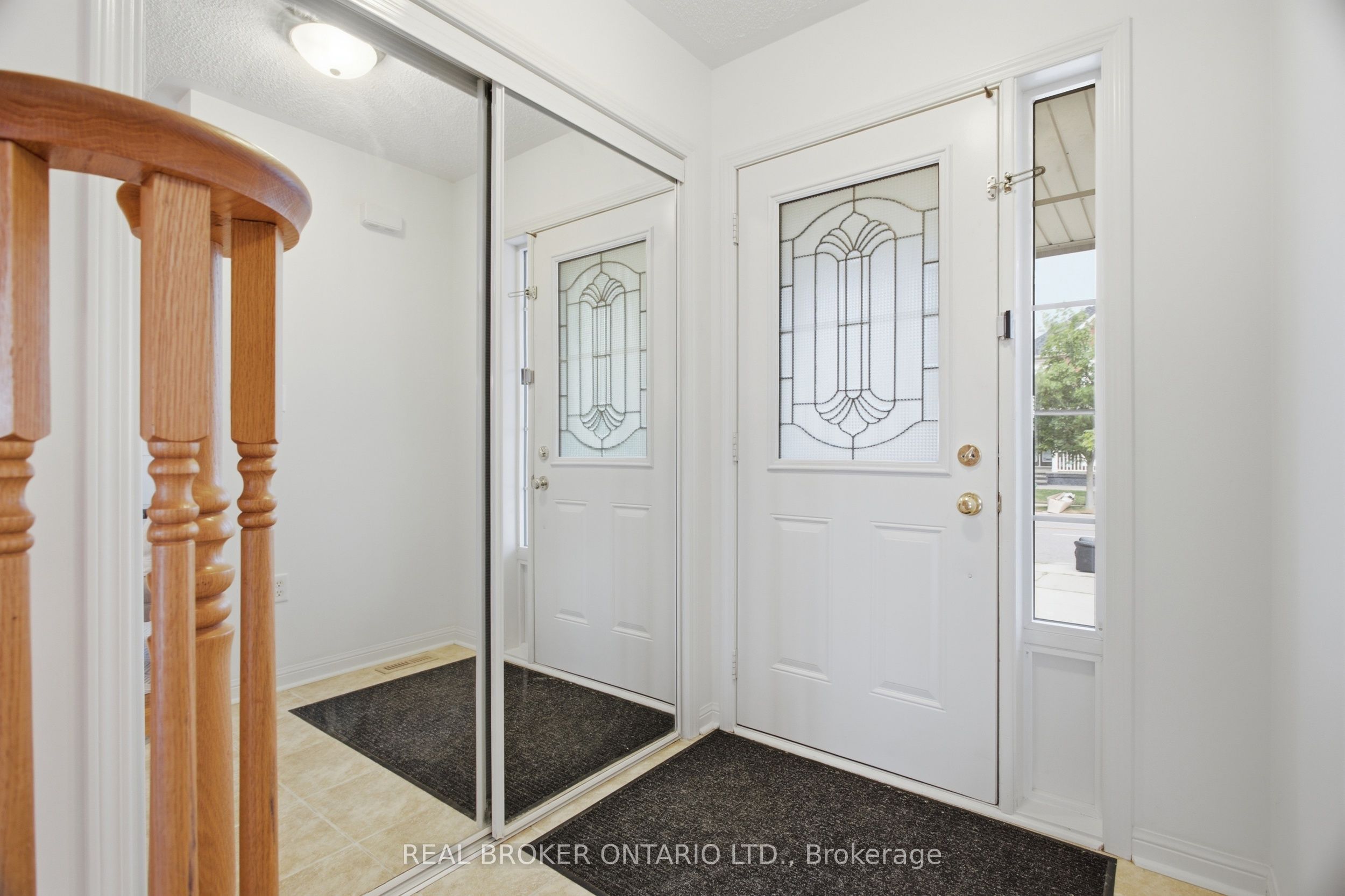 35 Bonavista Drive, Brampton, ON L6X 0N2 photo 3