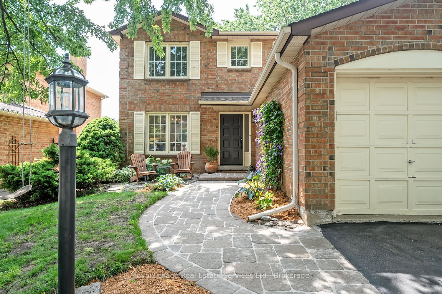 1484 Princeton Crescent, Oakville, ON L6H 4H3 photo 2