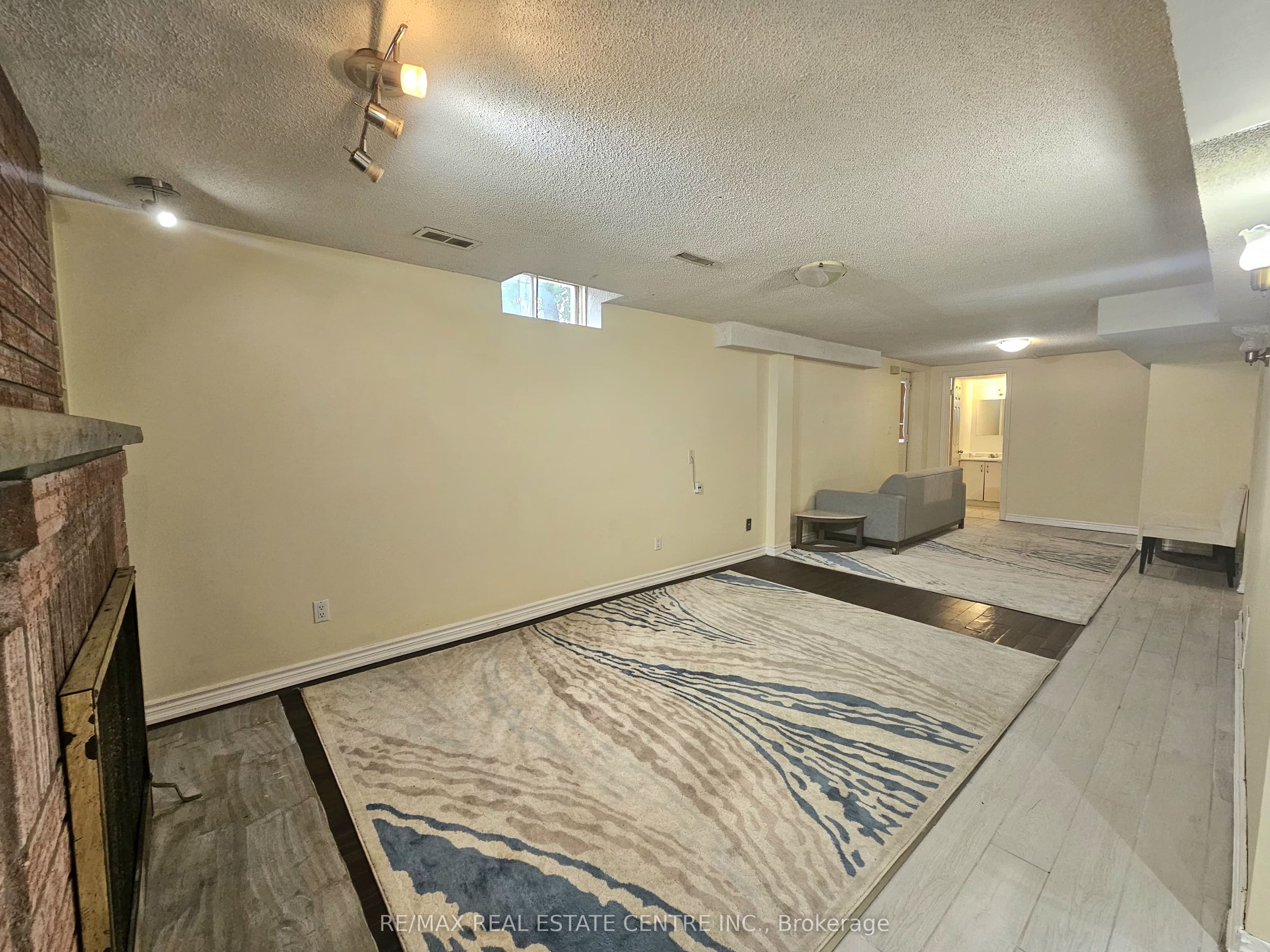 1618 Mistburn Court #2, Mississauga, ON L5M 3X3 photo 3