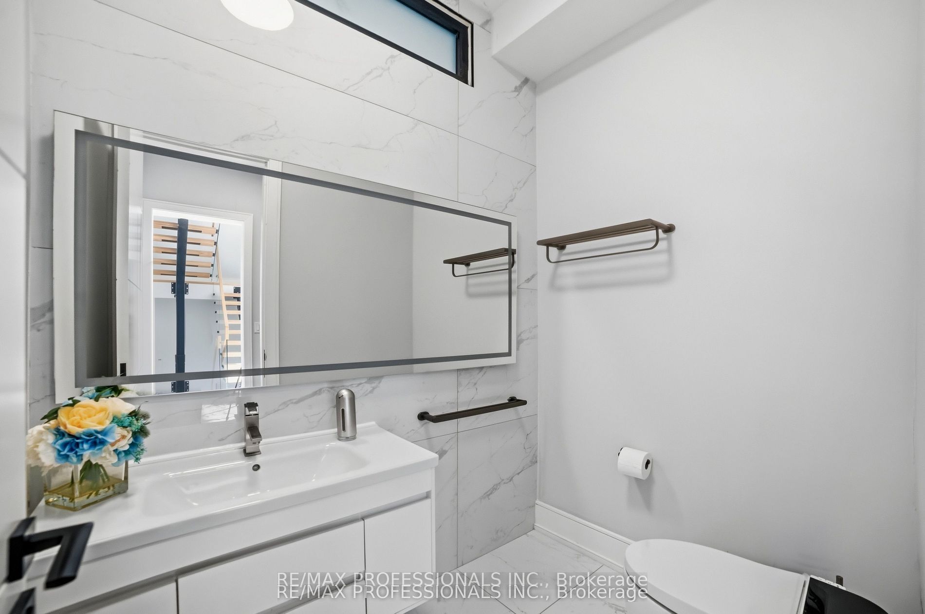 2206 UTLEY Road, Mississauga, ON L5J 1X1 photo 4