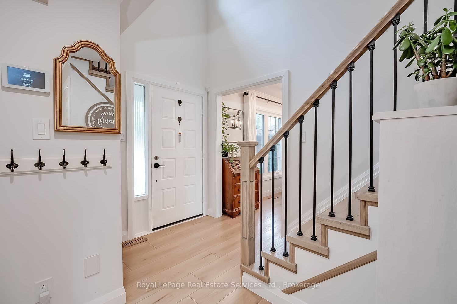 1484 Princeton Crescent, Oakville, ON L6H 4H3 photo 4