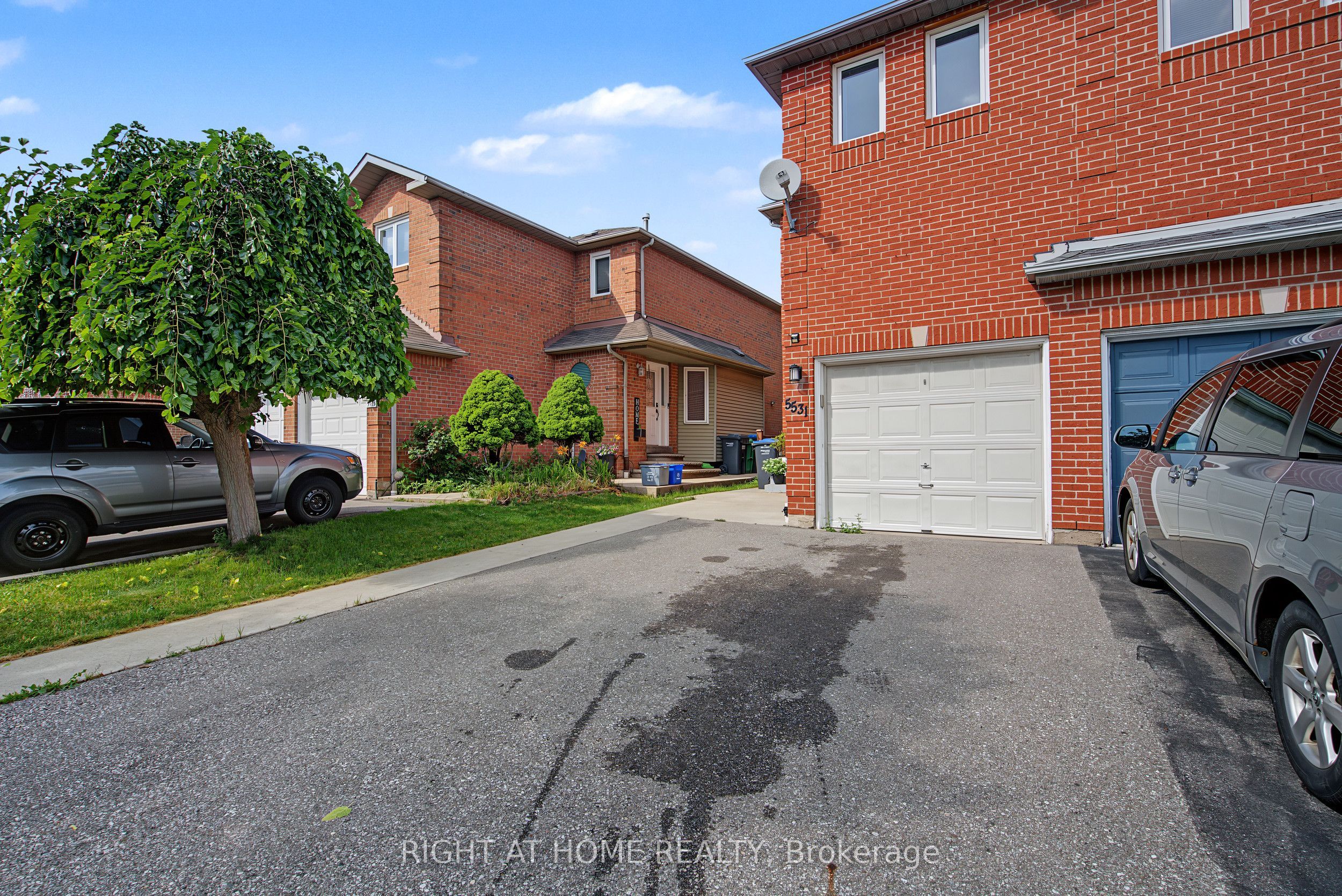 5531 Whistler Crescent, Mississauga, ON L4Z 3R7 photo 2