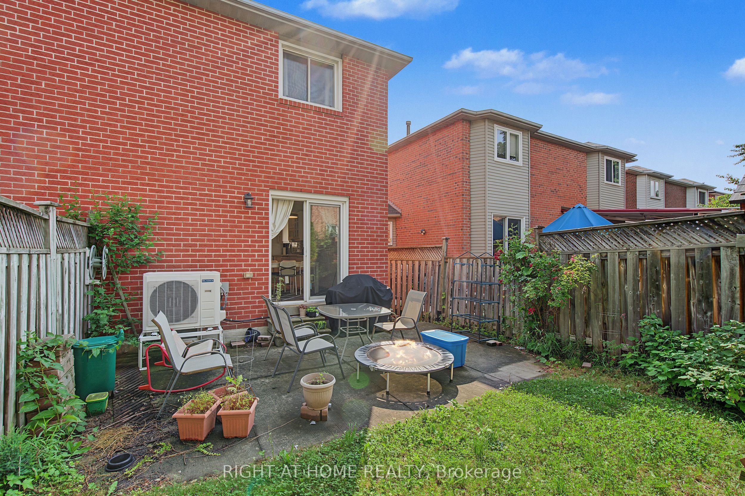 5531 Whistler Crescent, Mississauga, ON L4Z 3R7 photo 3