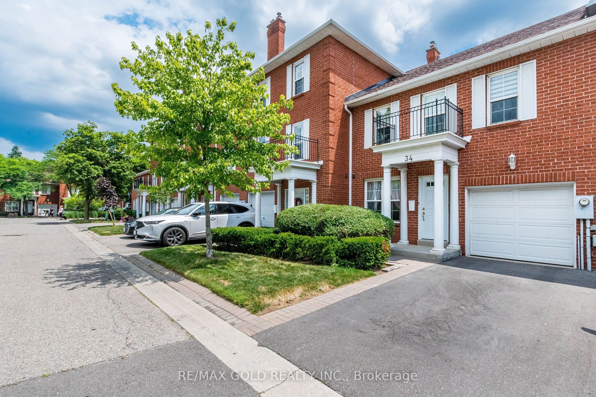 34 Stornwood Court 34, Brampton, ON L6W 4H8