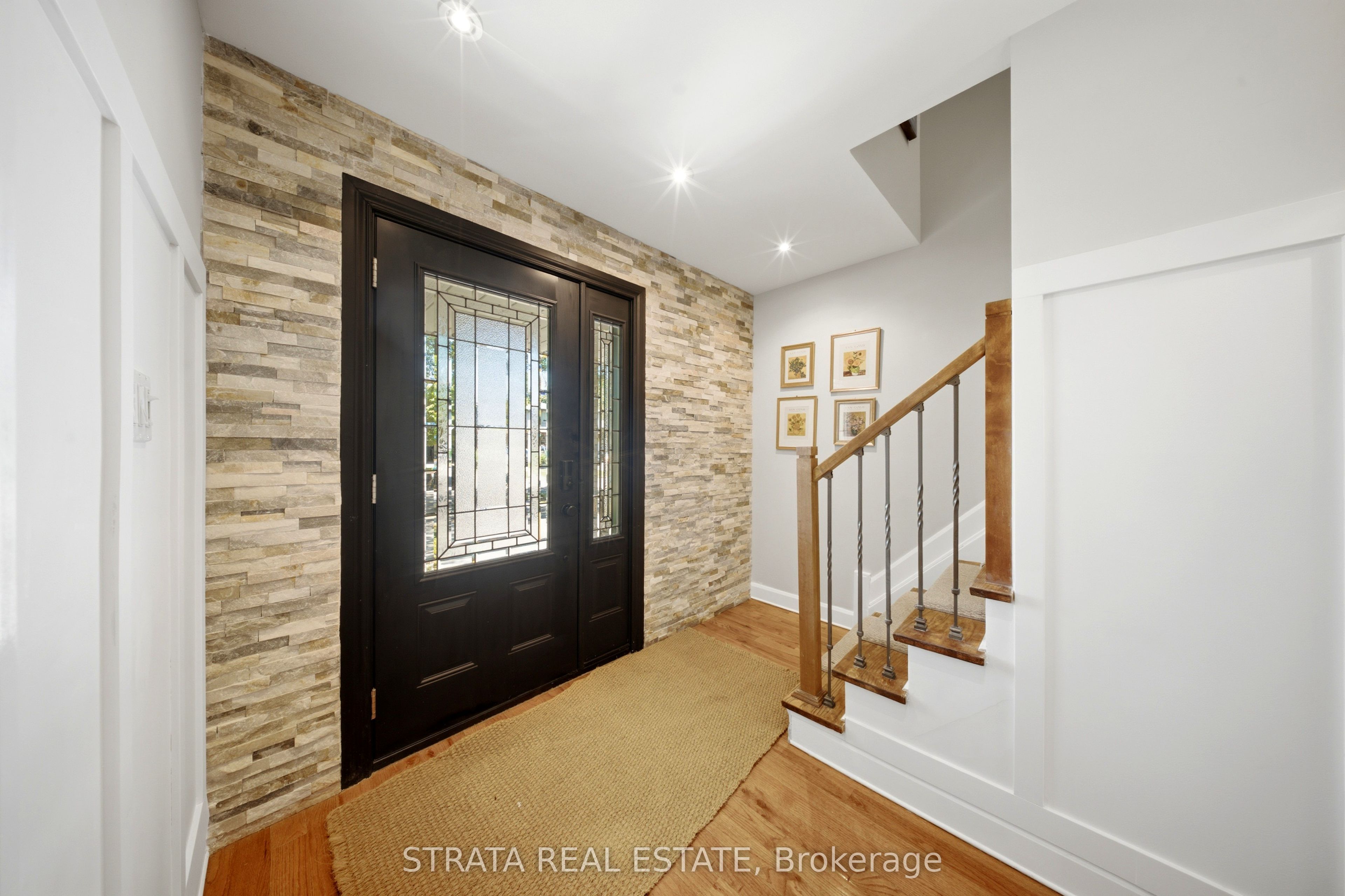 2596 Kinnerton Crescent, Mississauga, ON L5K 2B2 photo 5