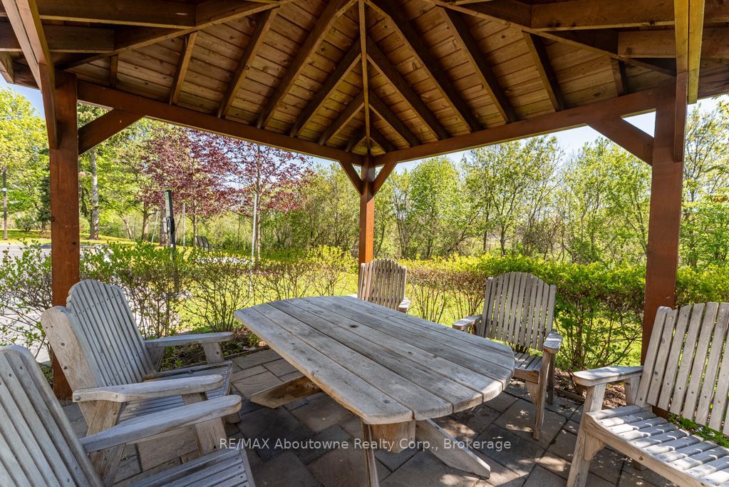 5080 Pinedale Avenue 1006, Burlington, ON L7L 5V7 photo 5